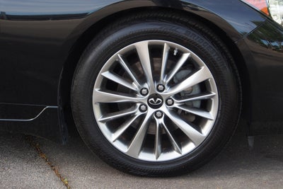 2022 INFINITI Q50 LUXE