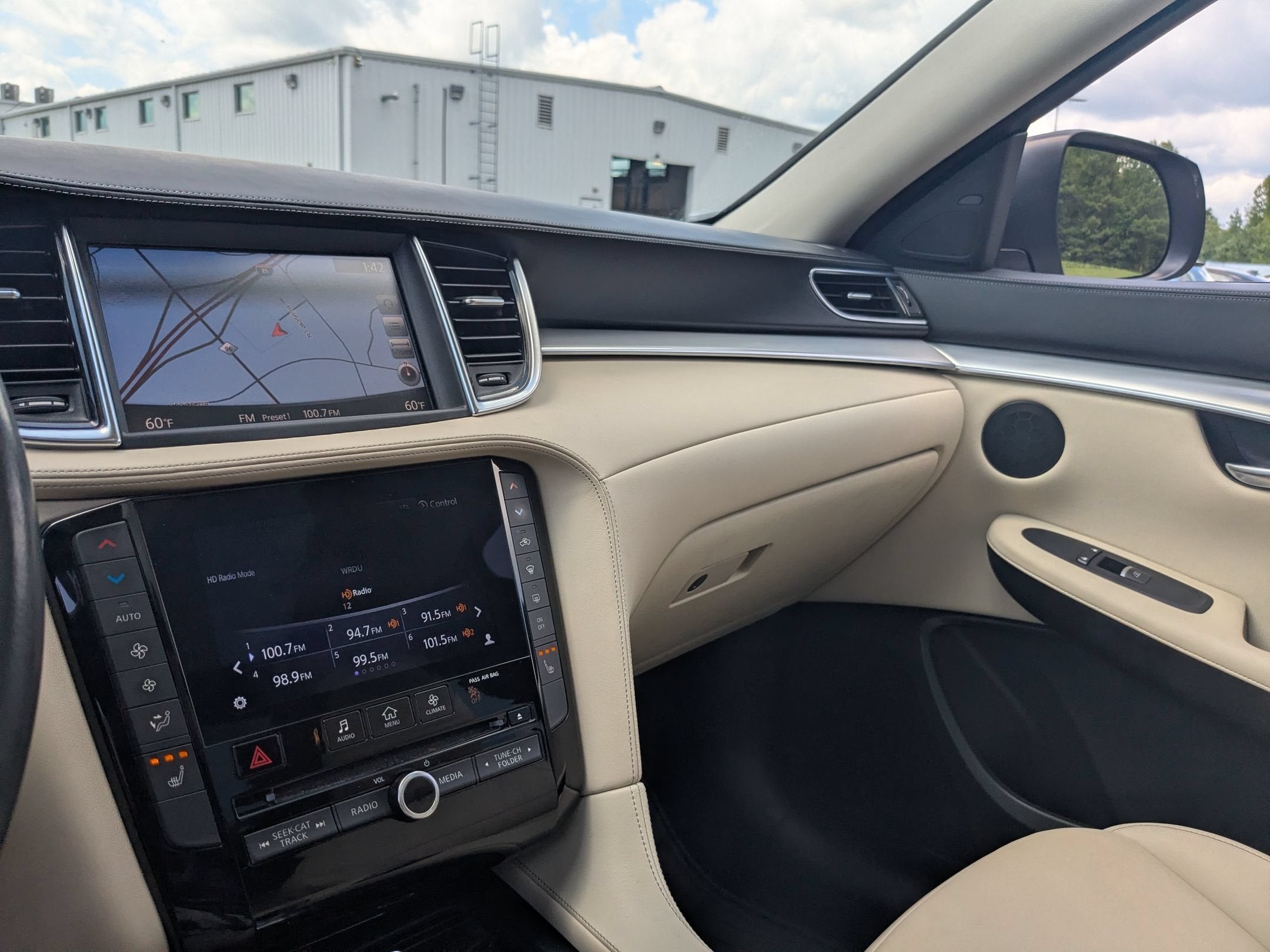 2019 INFINITI QX50 LUXE