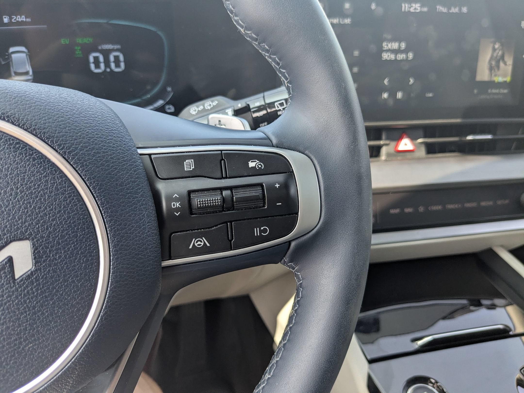 2025 Kia Sportage Hybrid EX