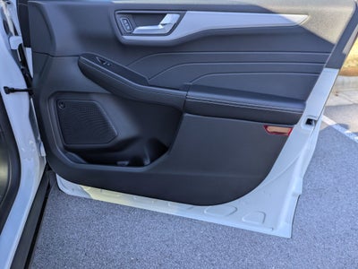 2026 Ford Escape Platinum