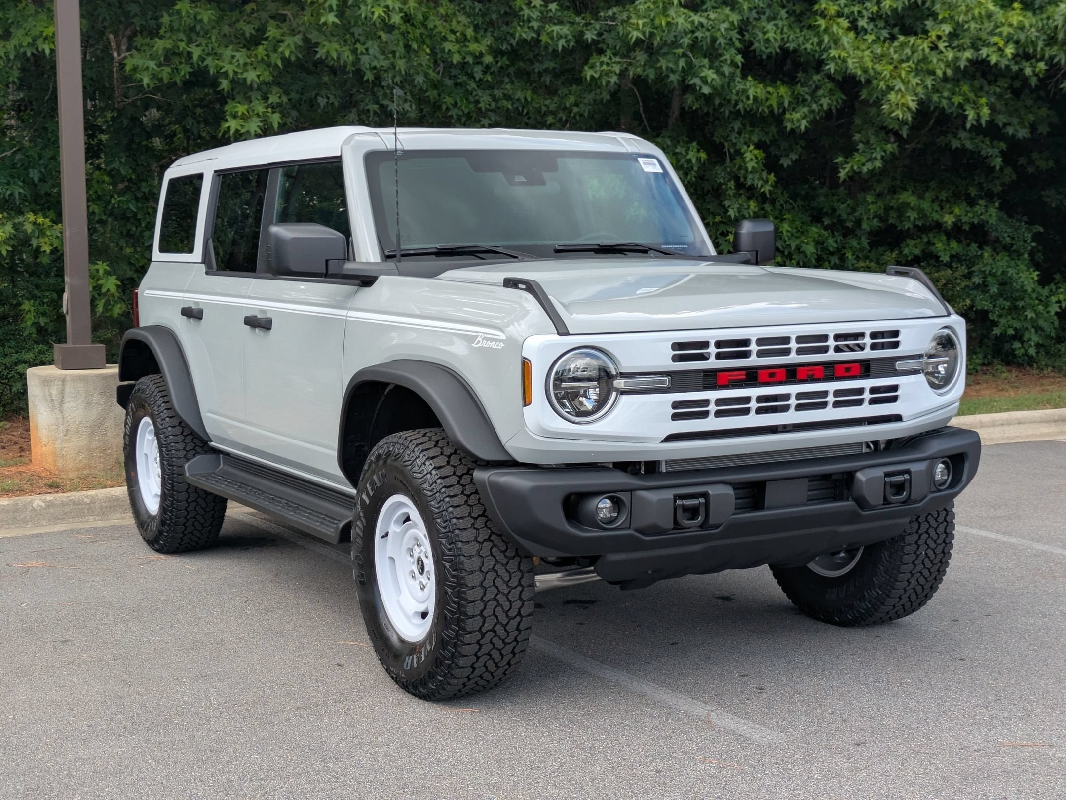 2026 Ford Bronco Heritage Edition