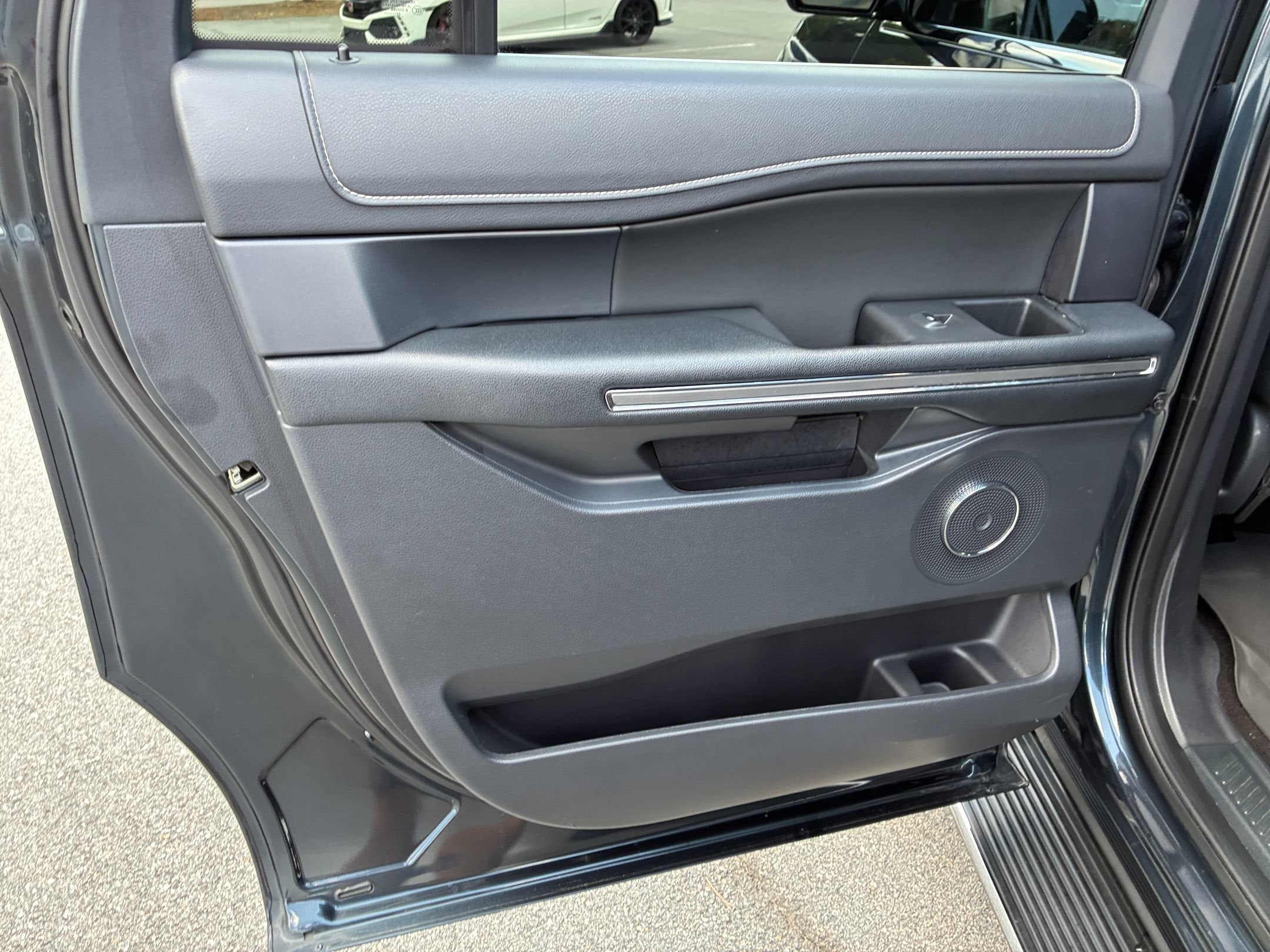 2022 Ford Expedition Max XLT