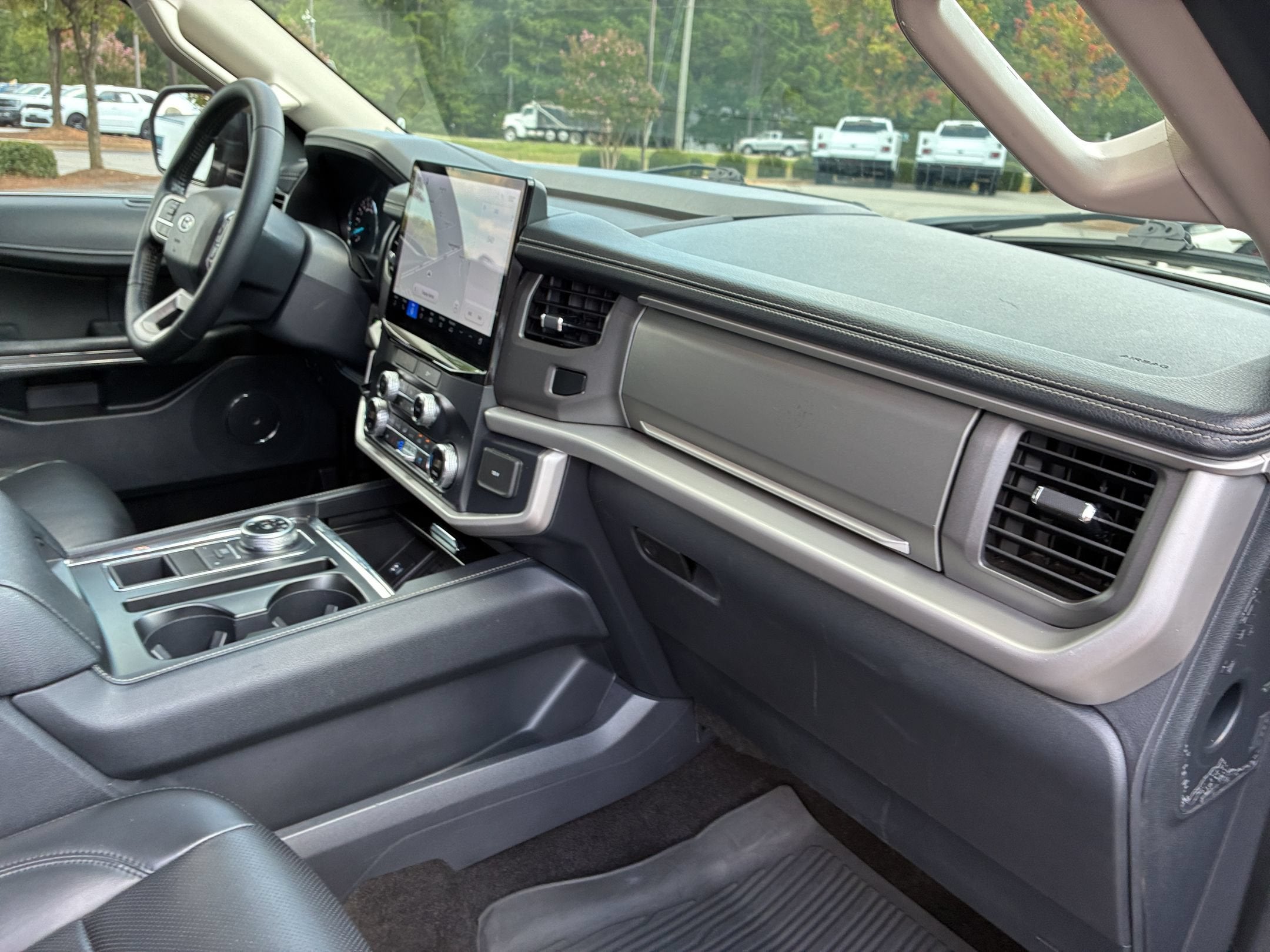 2022 Ford Expedition Max XLT