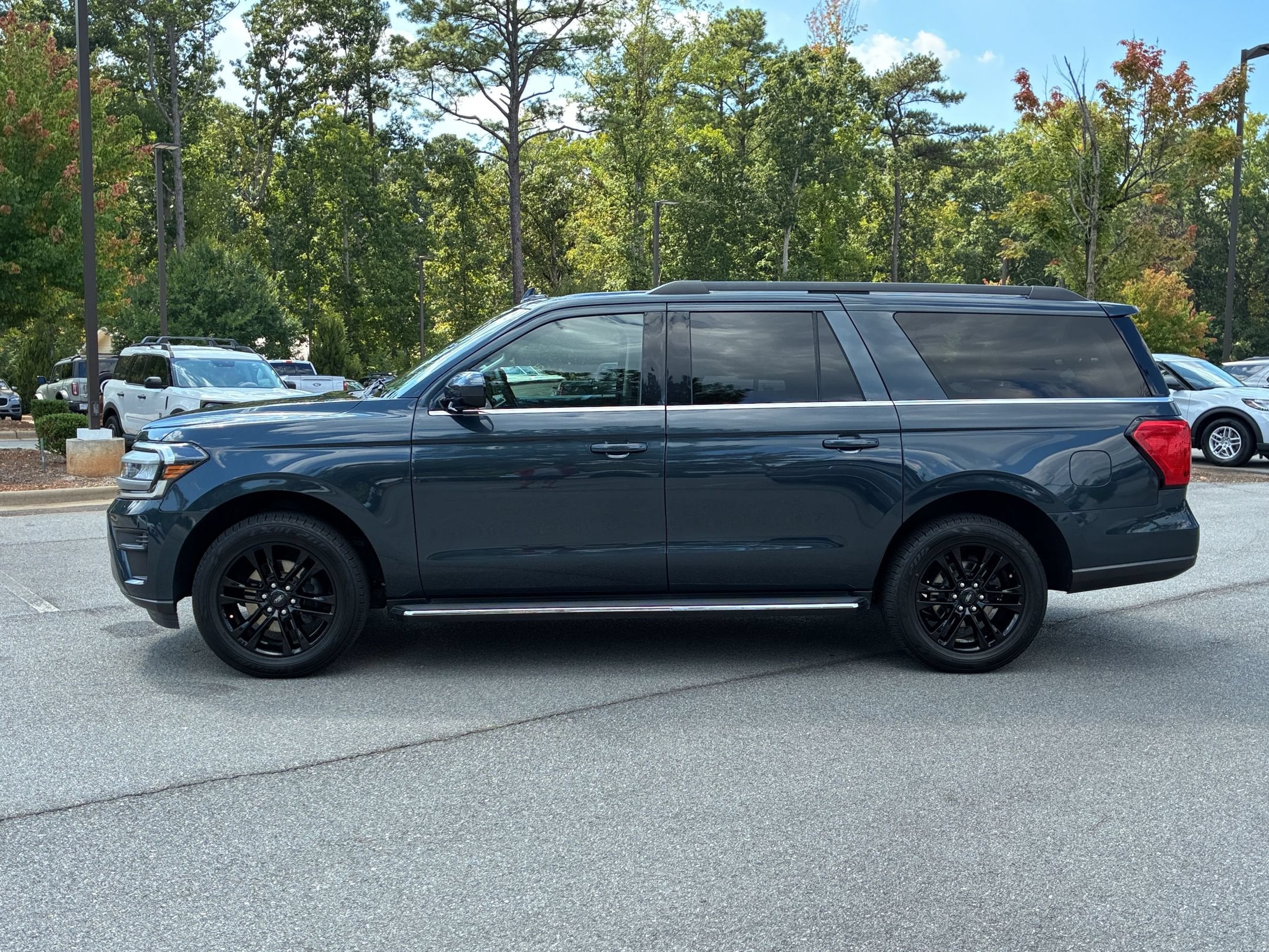 2022 Ford Expedition Max XLT