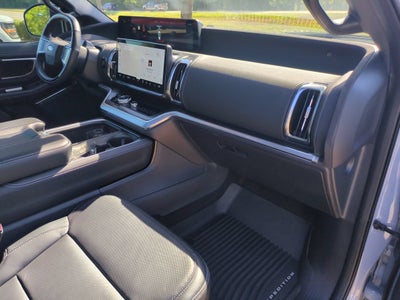2025 Ford Expedition Platinum