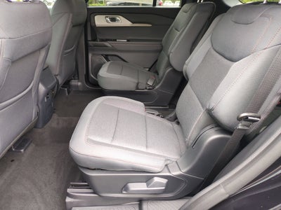 2027 Ford Explorer Active w/200A Pkg