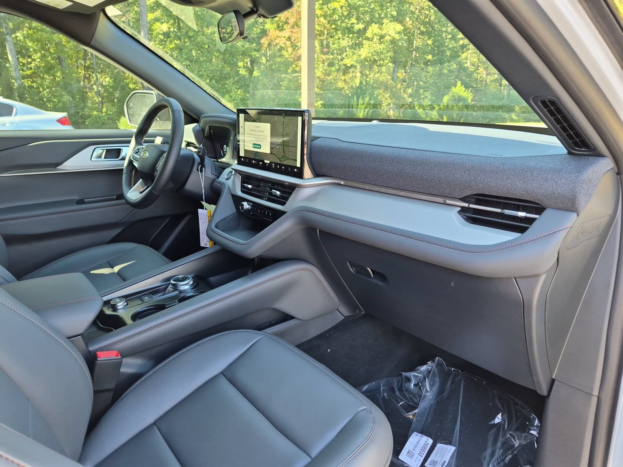 2027 Ford Explorer Active w/200A Pkg