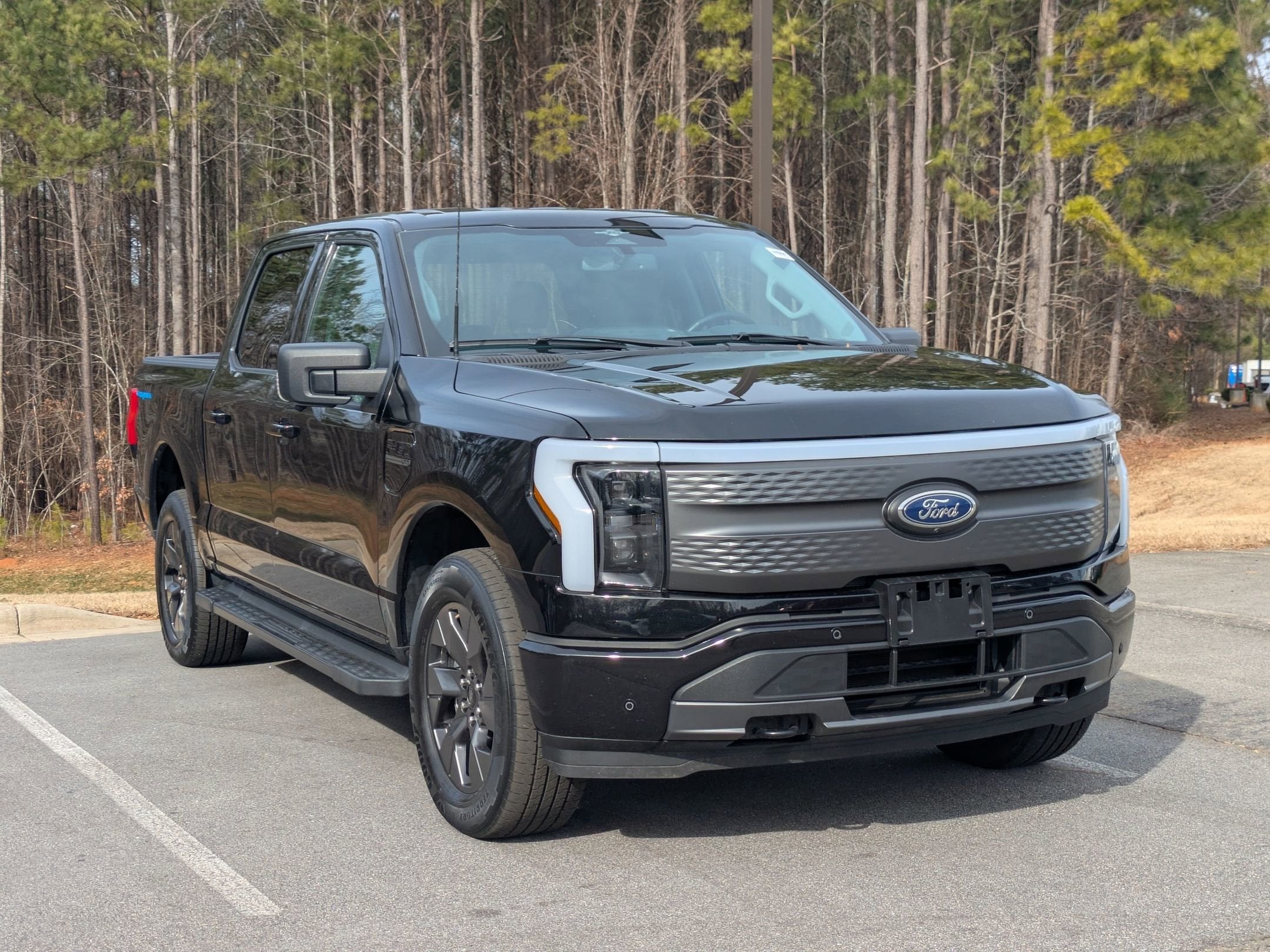 2023 Ford F-150 Lightning XLT