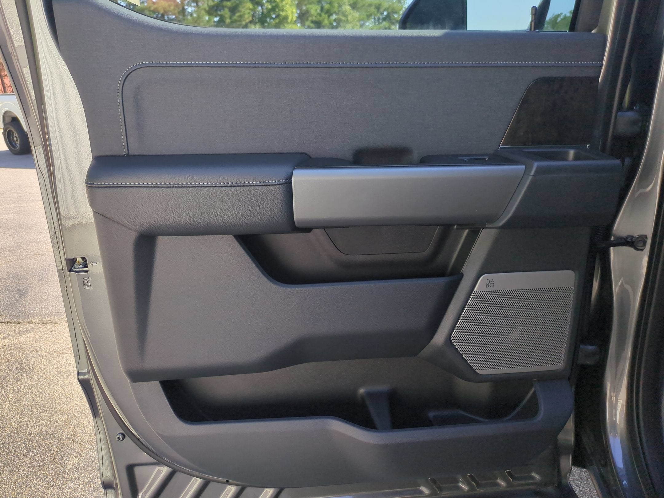 2027 Ford Super Duty F-250 SRW LARIAT