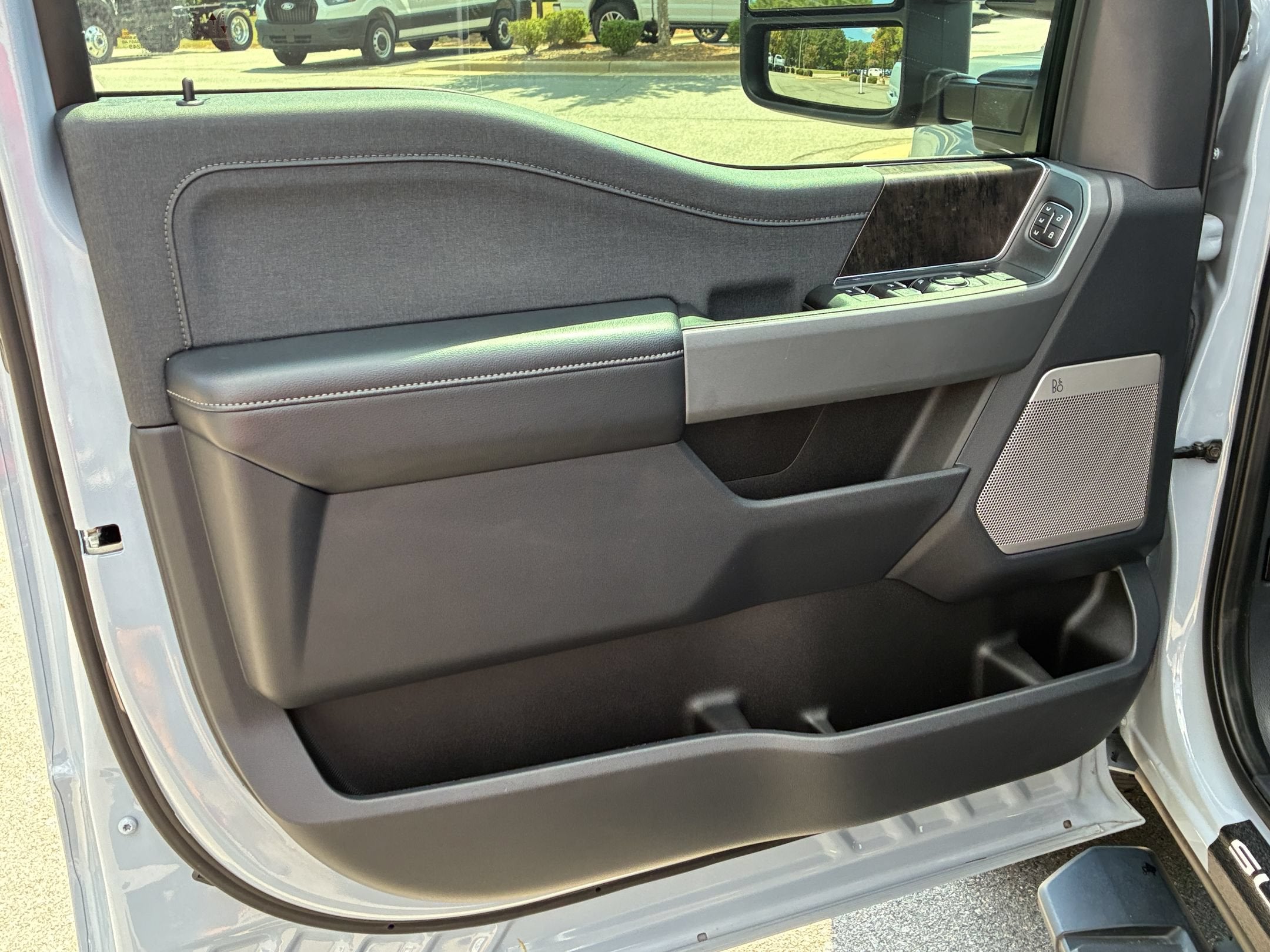 2024 Ford Super Duty F-250 SRW LARIAT