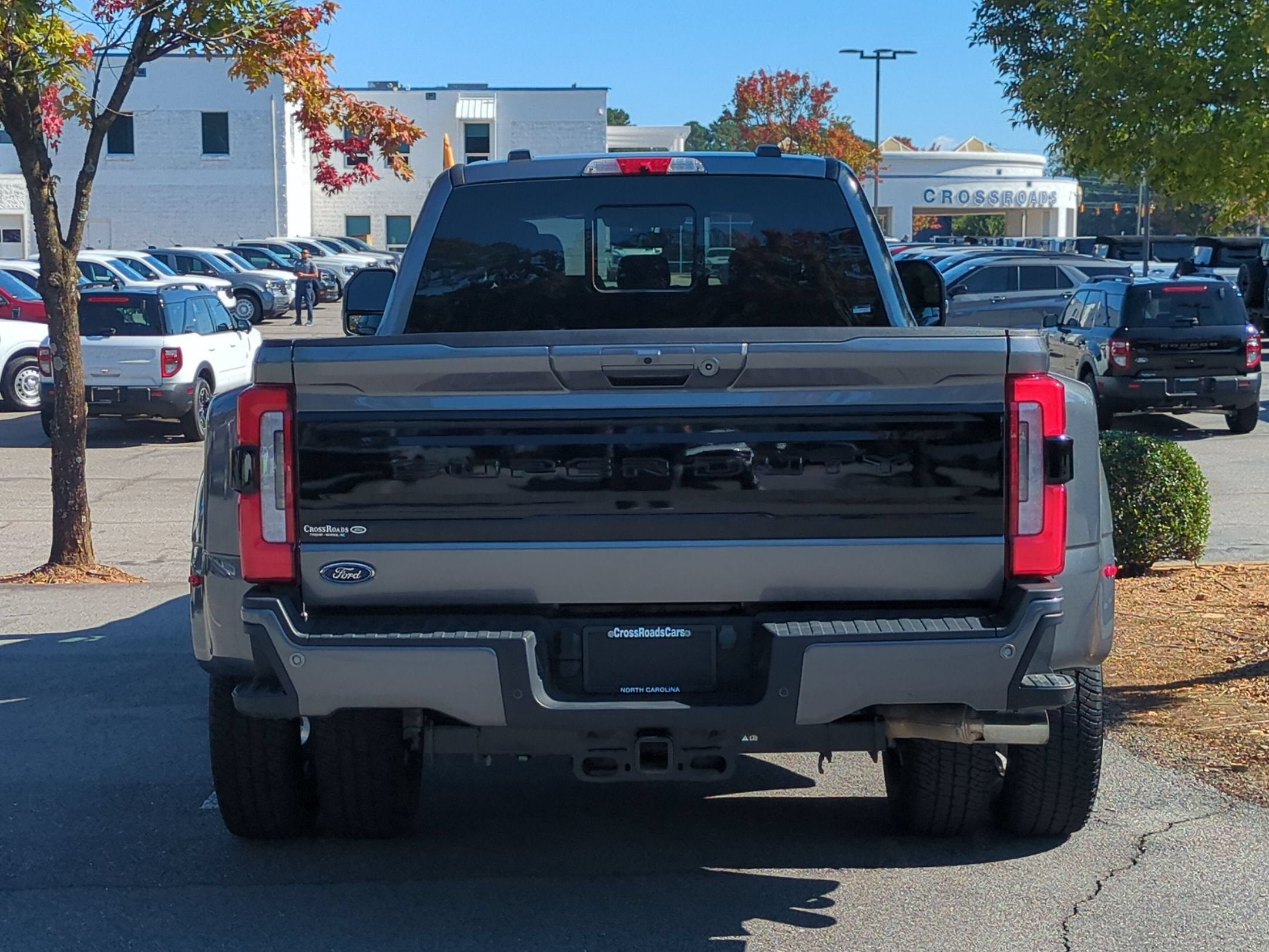 2025 Ford Super Duty F-350 DRW Platinum