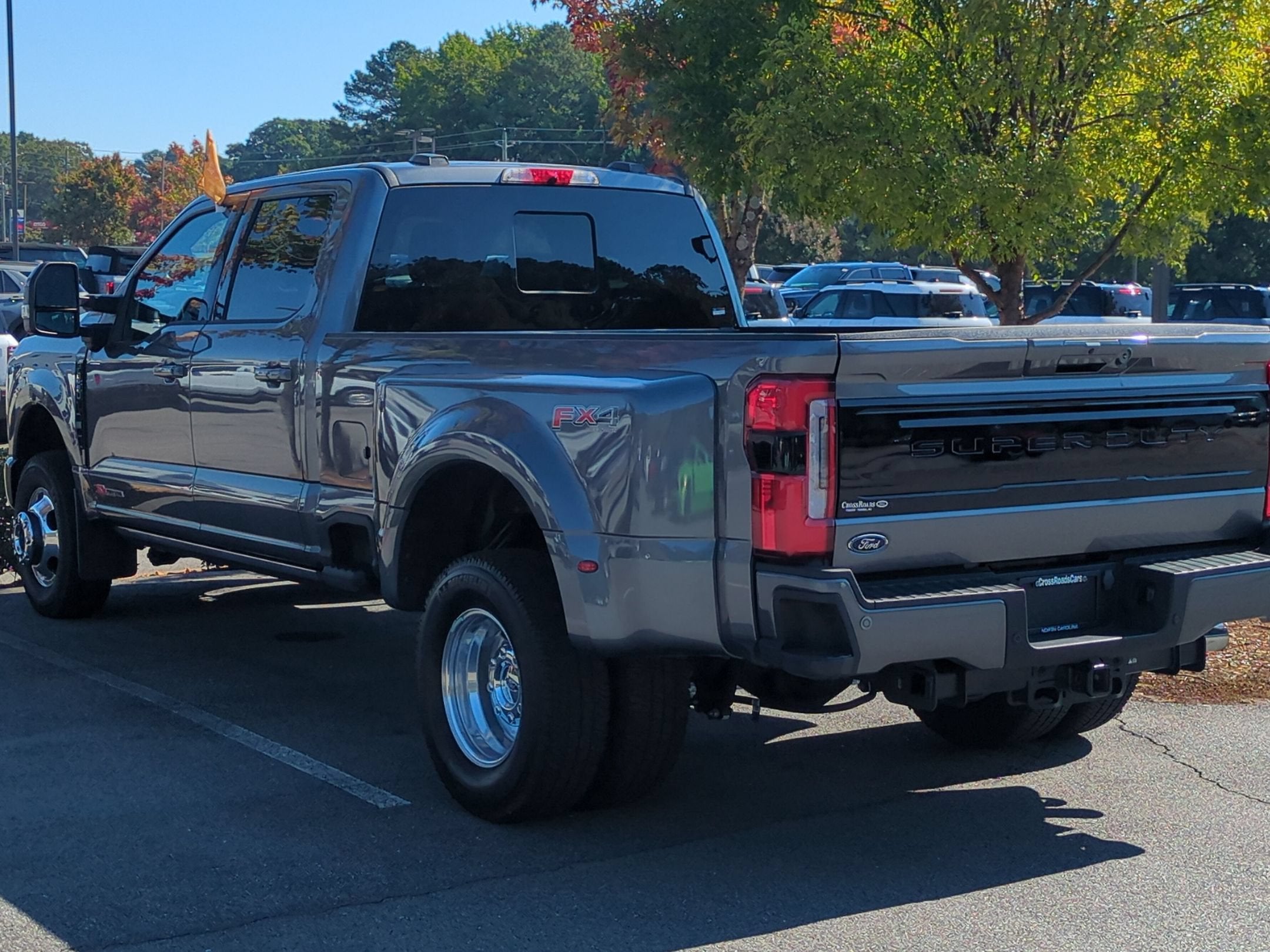 2025 Ford Super Duty F-350 DRW Platinum