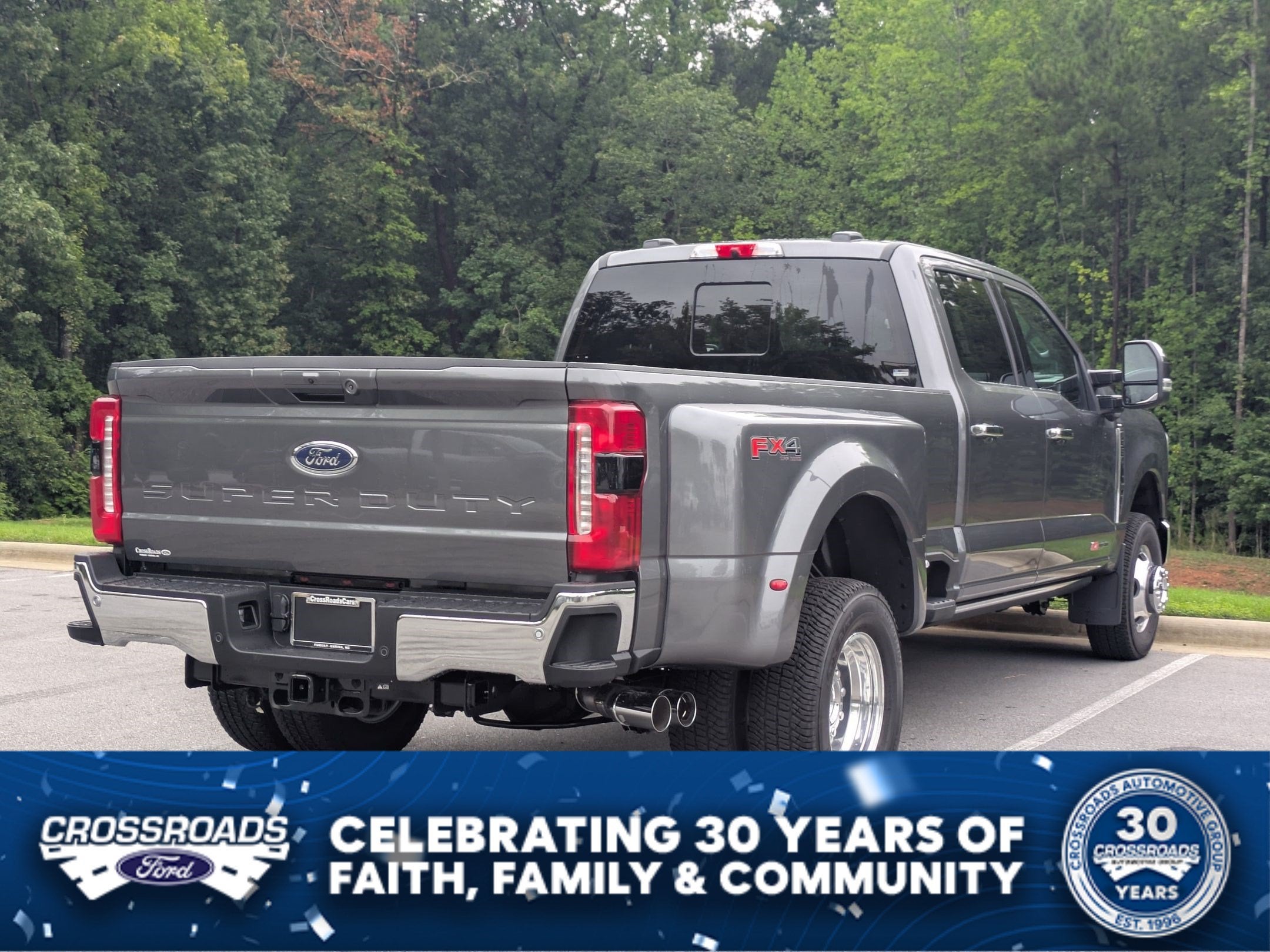 2026 Ford Super Duty F-350 DRW LARIAT