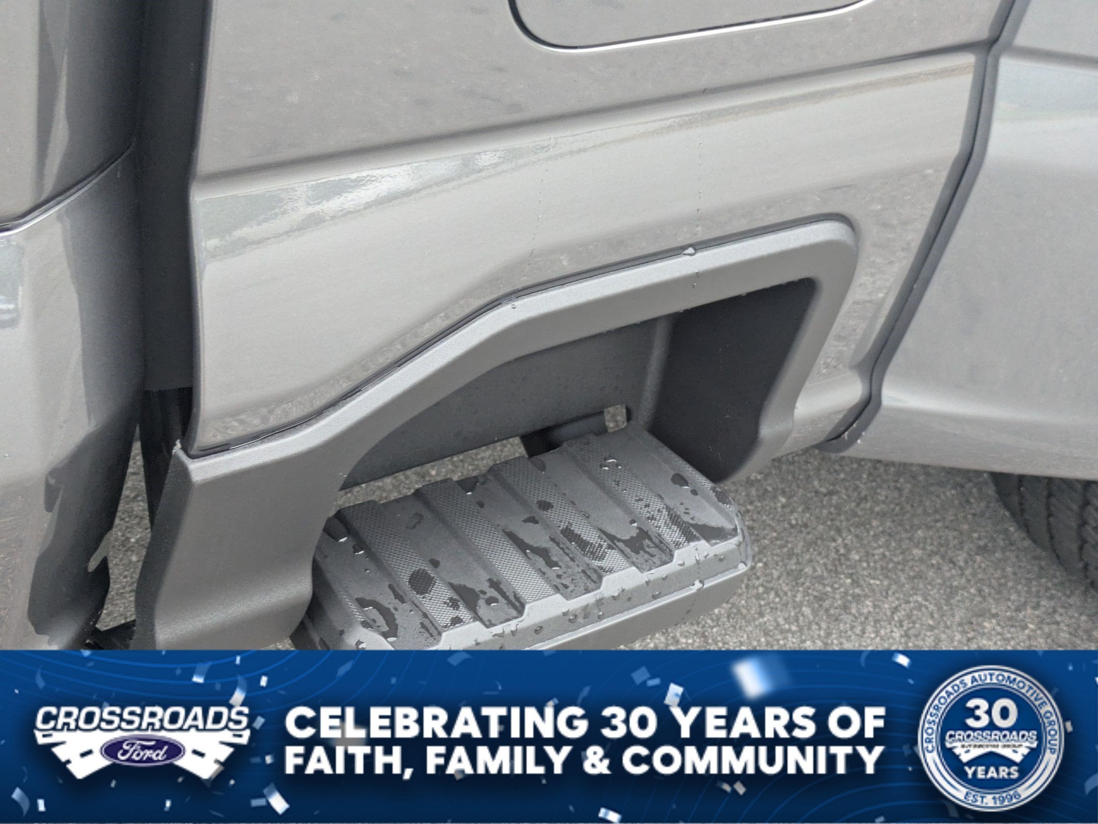 2026 Ford Super Duty F-350 DRW LARIAT