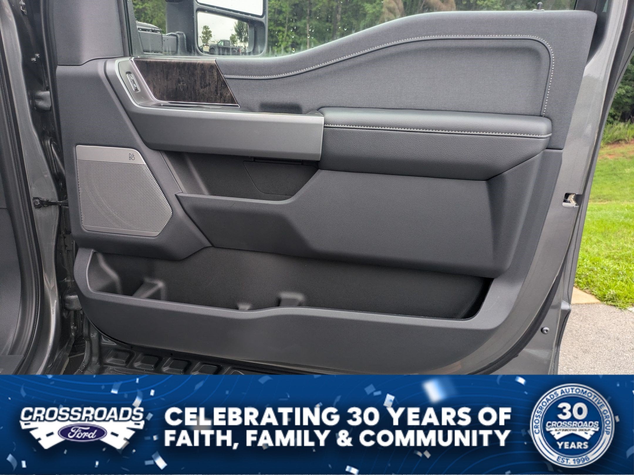 2026 Ford Super Duty F-350 DRW LARIAT