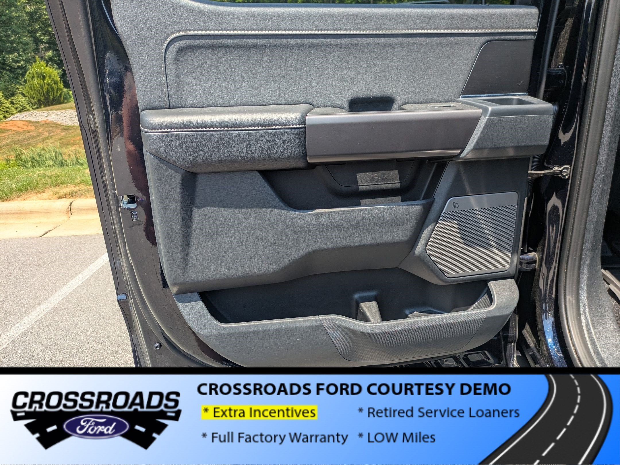 2026 Ford F-150 LARIAT - Crossroads Courtesy Demo