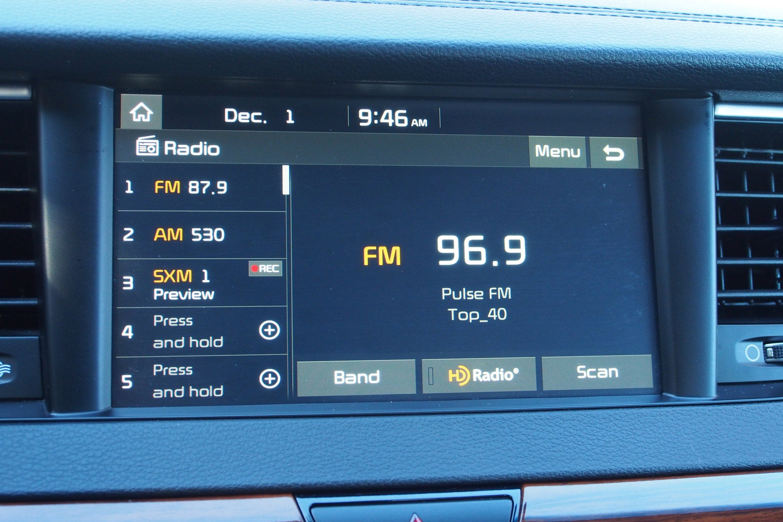 2019 Kia Cadenza Technology