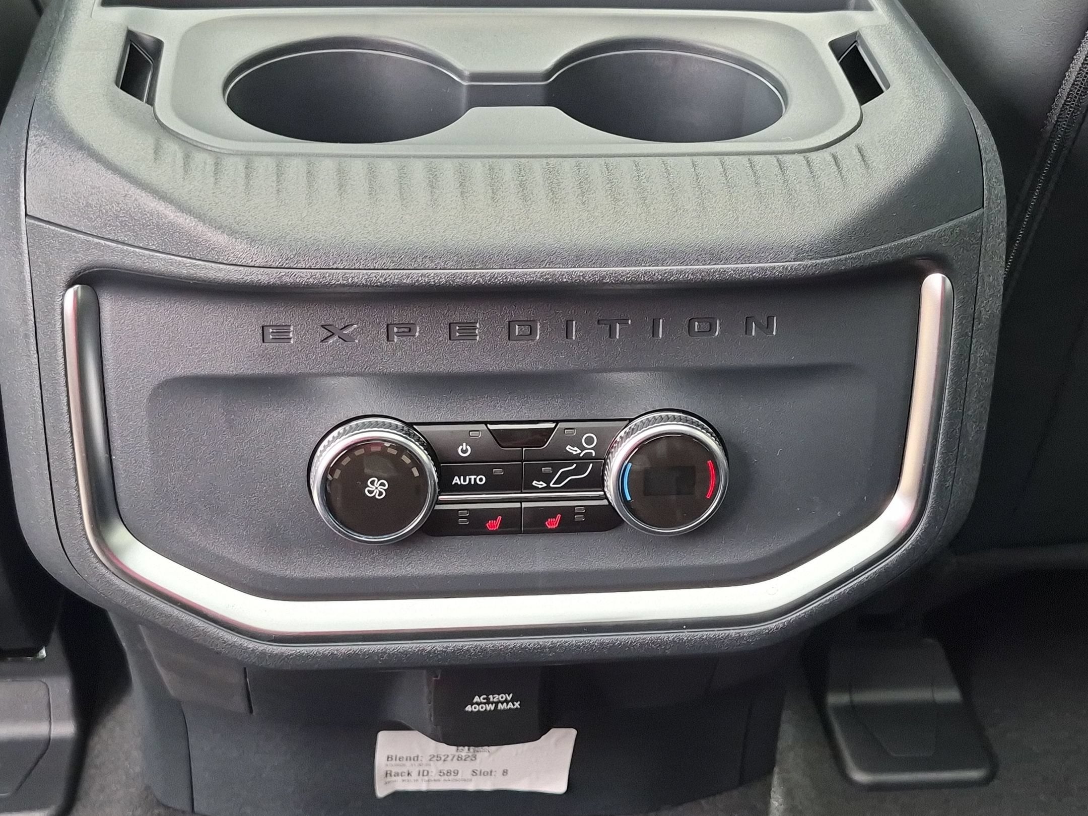 2027 Ford Expedition Platinum