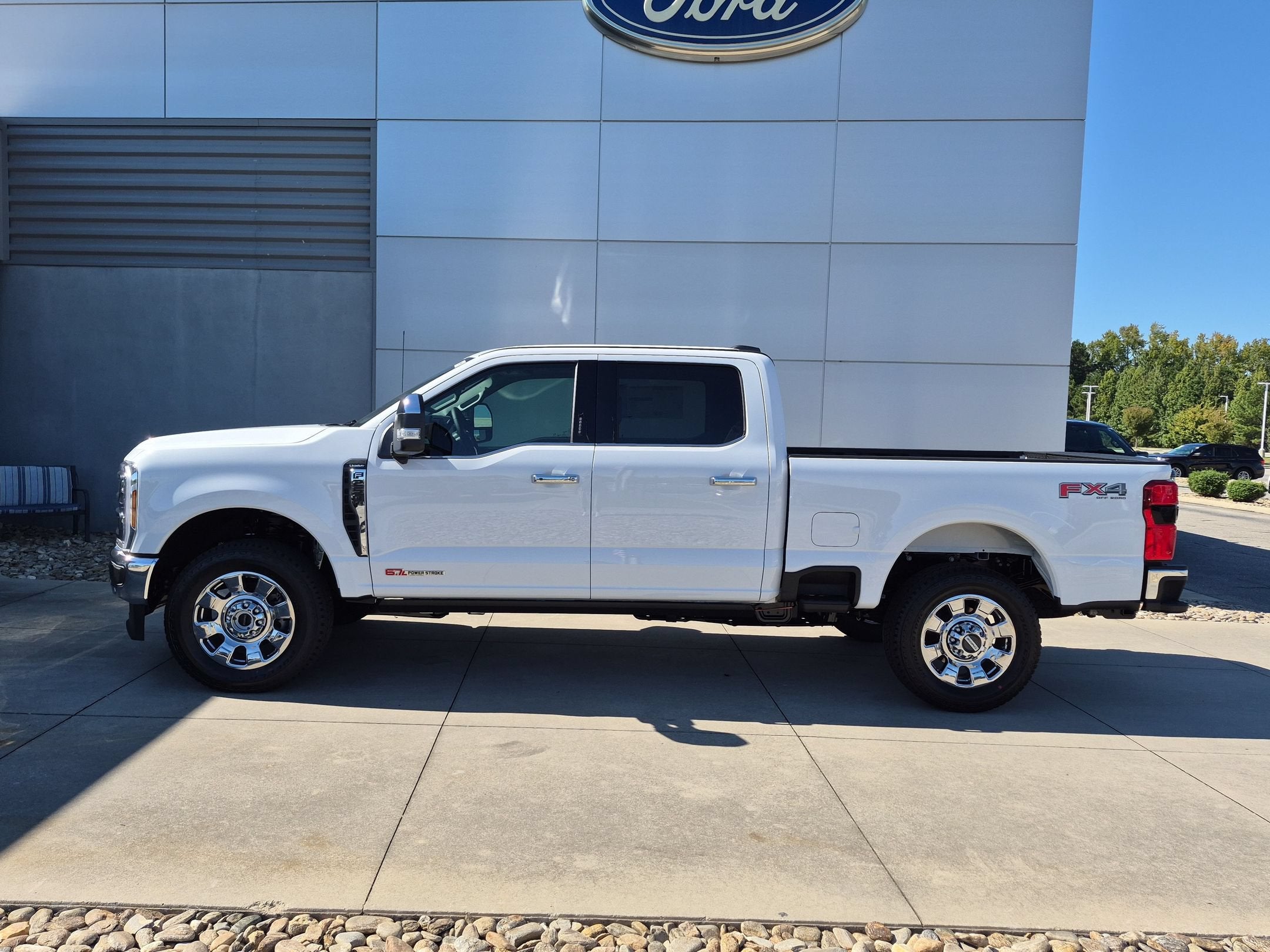 2027 Ford Super Duty F-250 SRW LARIAT