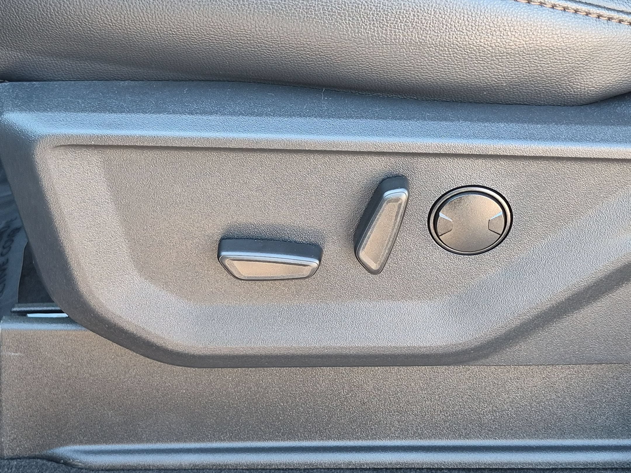 2027 Ford Super Duty F-250 SRW LARIAT