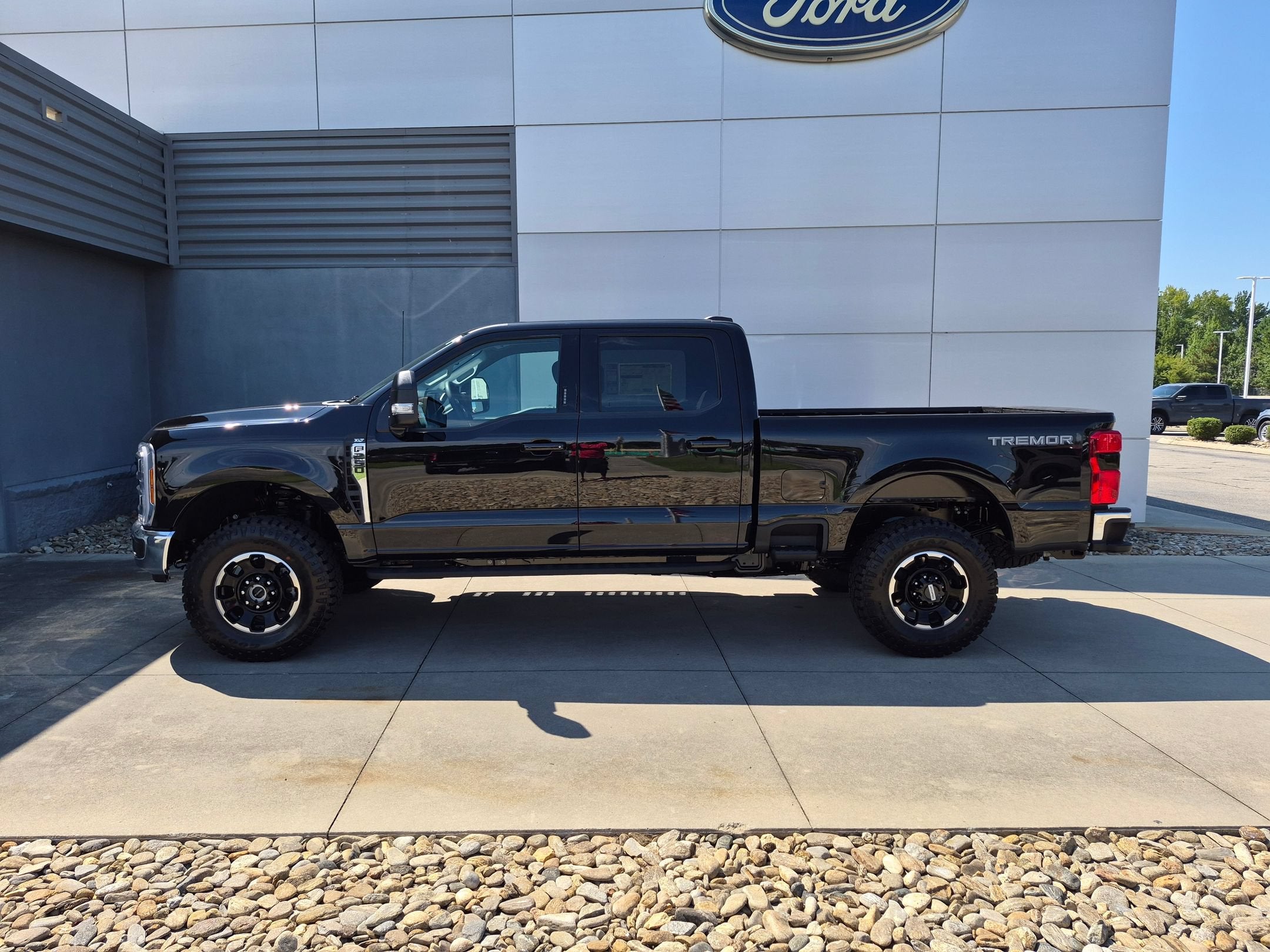 2026 Ford Super Duty F-250 SRW XLT