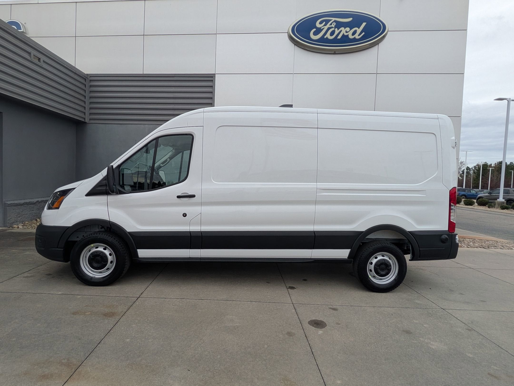 2026 Ford Transit Cargo Van Base