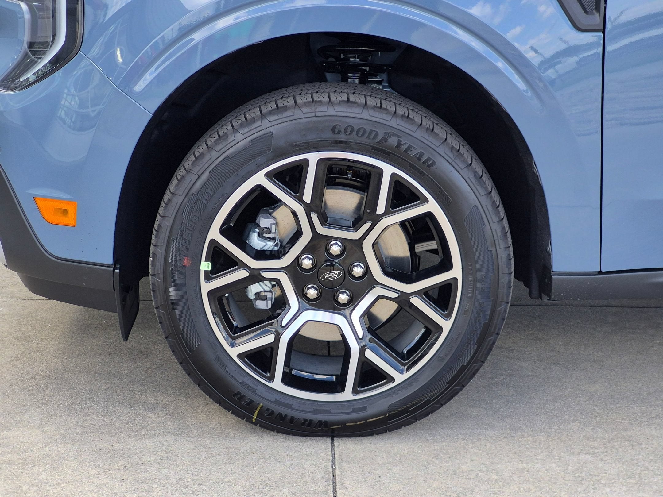 2026 Ford Maverick LARIAT