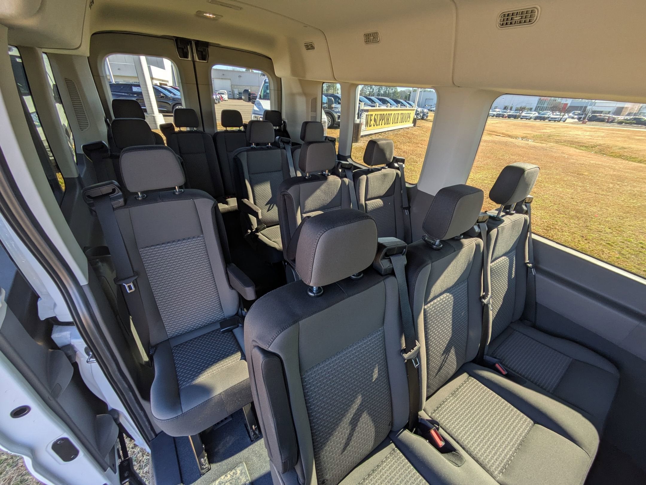 2026 Ford Transit Passenger Wagon XLT