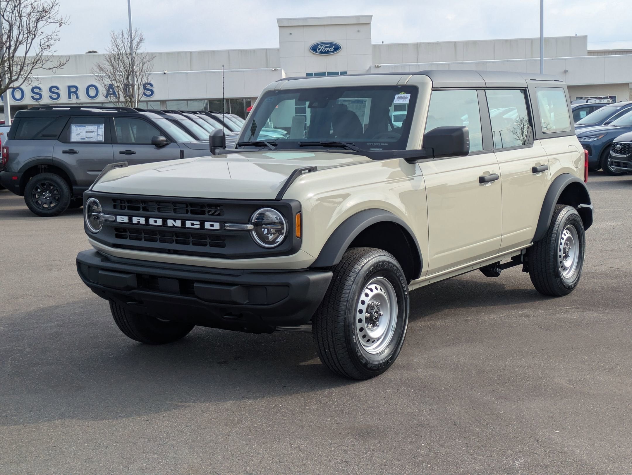 2025 Ford Bronco Base