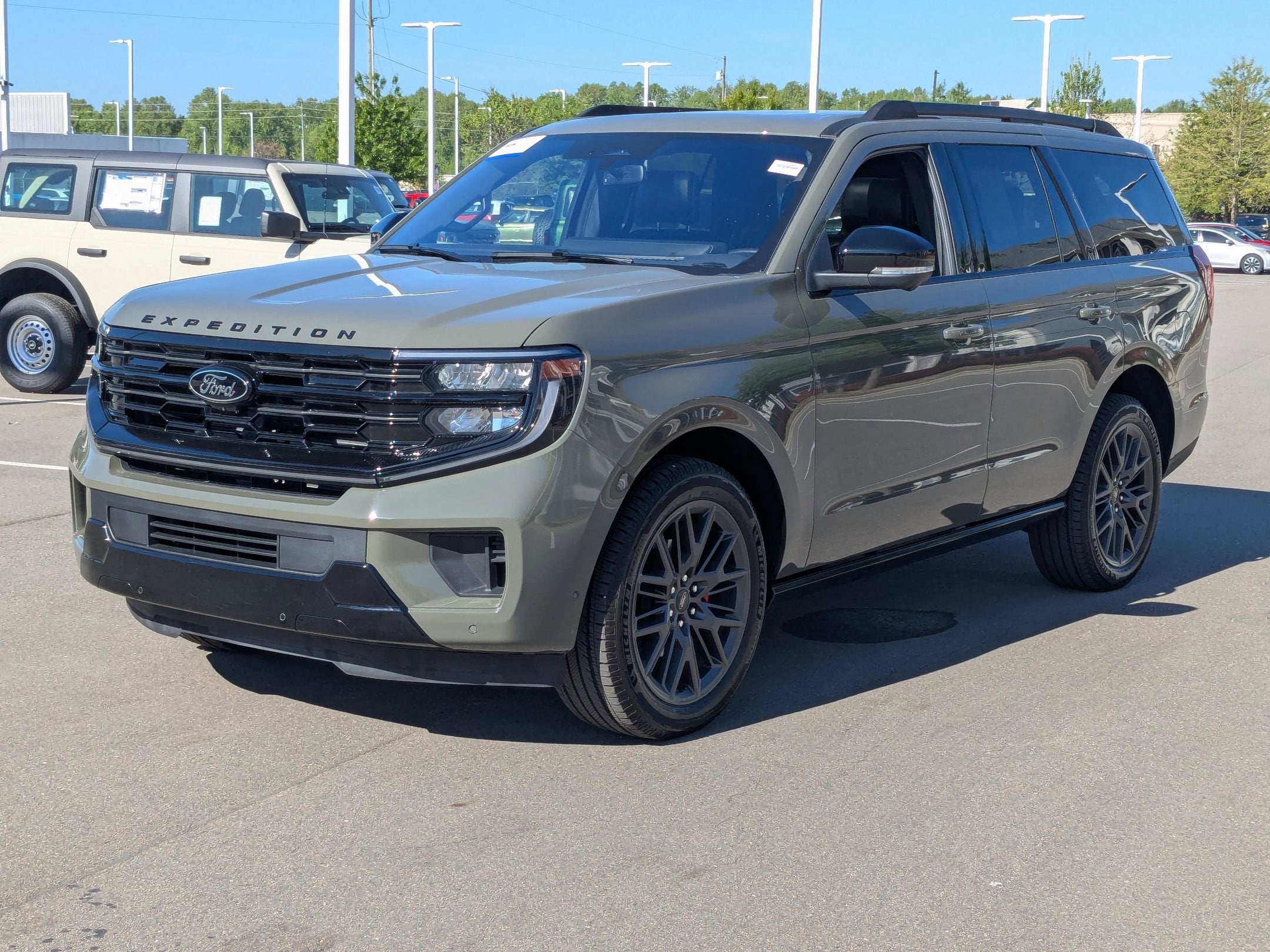 2025 Ford Expedition Platinum