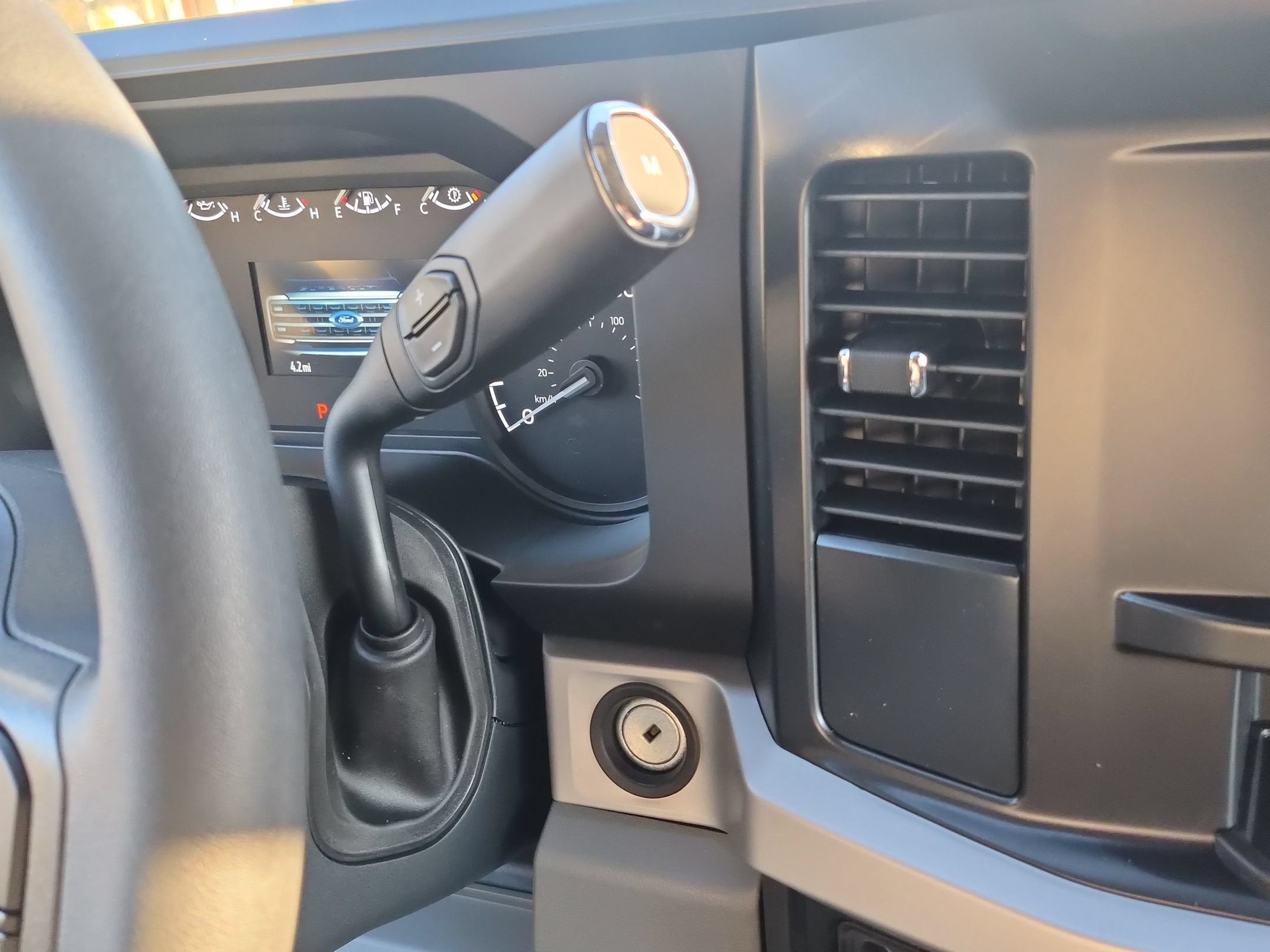 2027 Ford Super Duty F-250 SRW XL