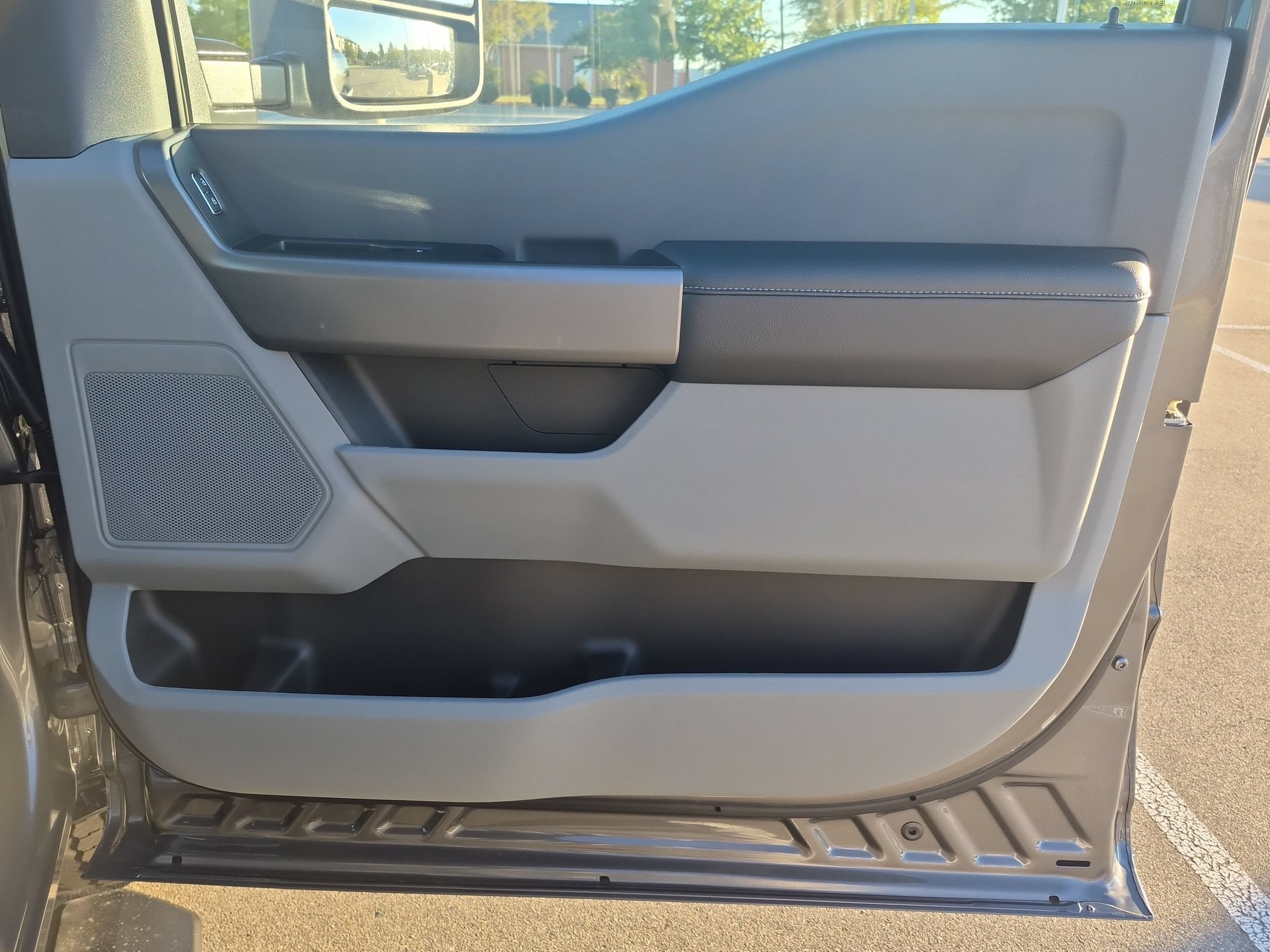 2027 Ford Super Duty F-250 SRW XL