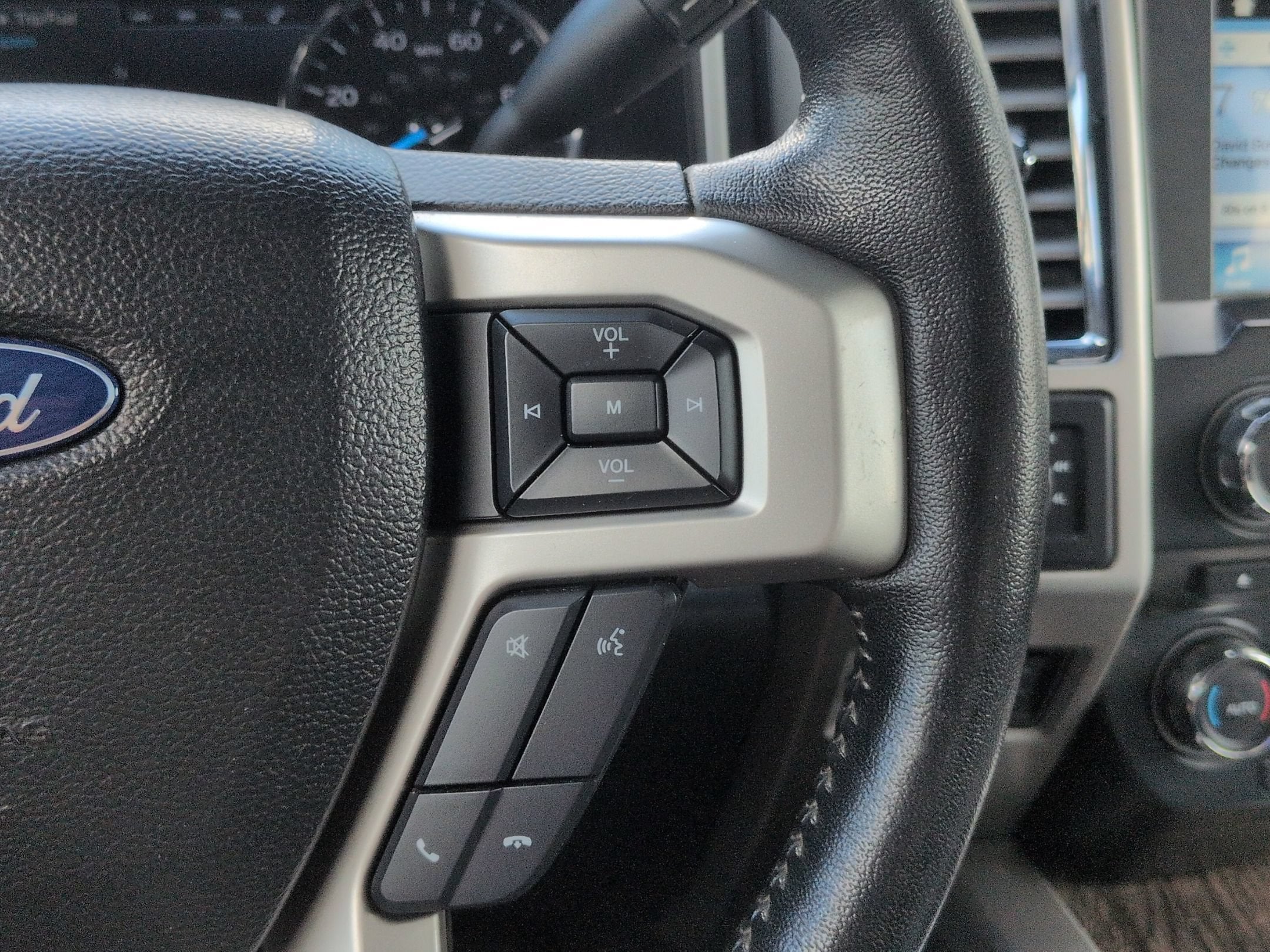 2017 Ford Super Duty F-250 SRW Lariat