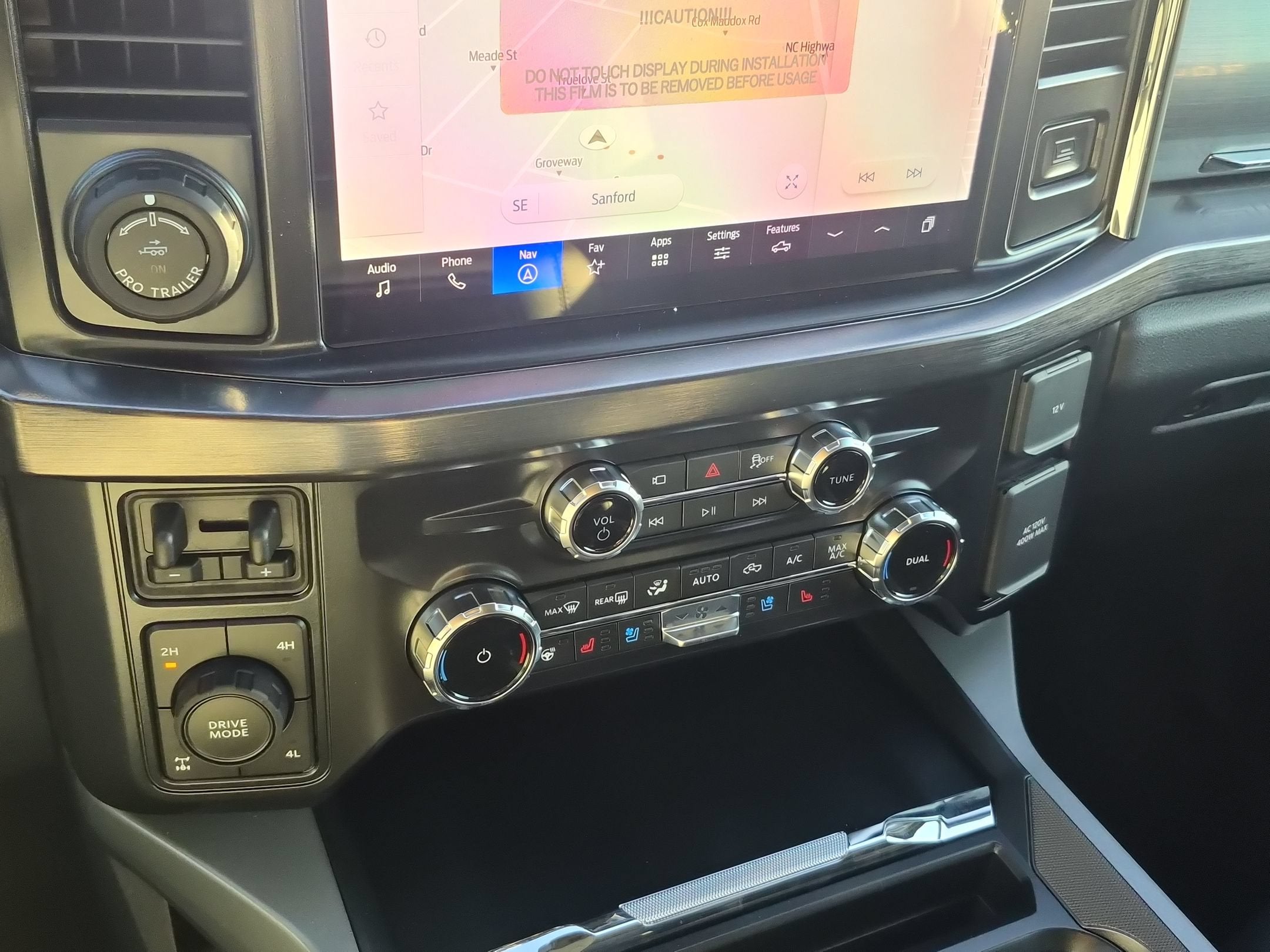 2027 Ford Super Duty F-250 SRW LARIAT