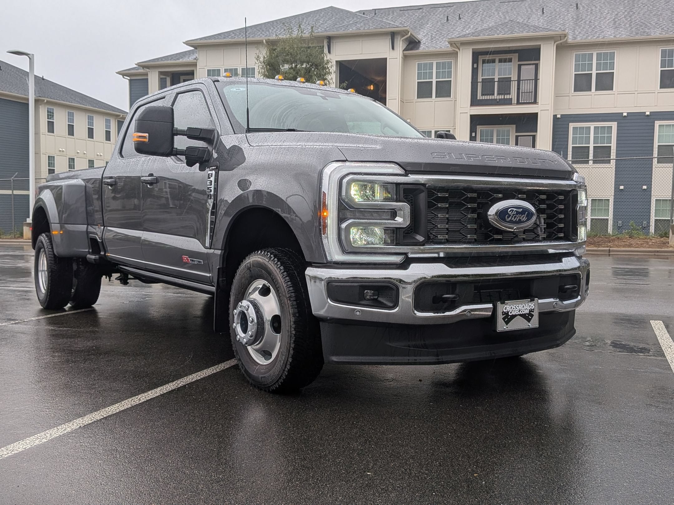 2026 Ford Super Duty F-350 DRW LARIAT