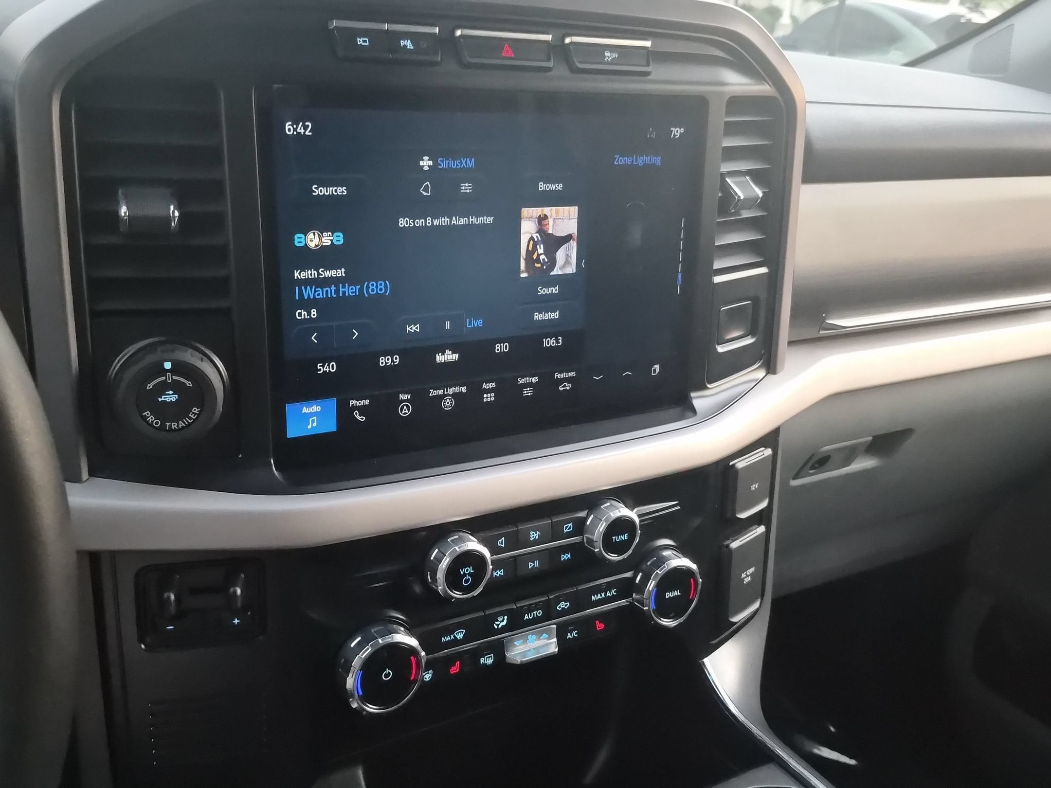 2023 Ford F-150 Lightning XLT