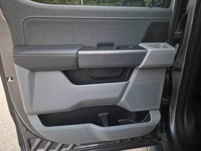 2023 Ford F-150 Lightning XLT