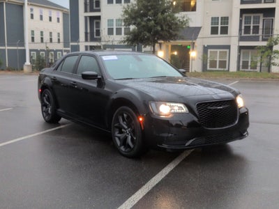 2022 Chrysler 300 Touring