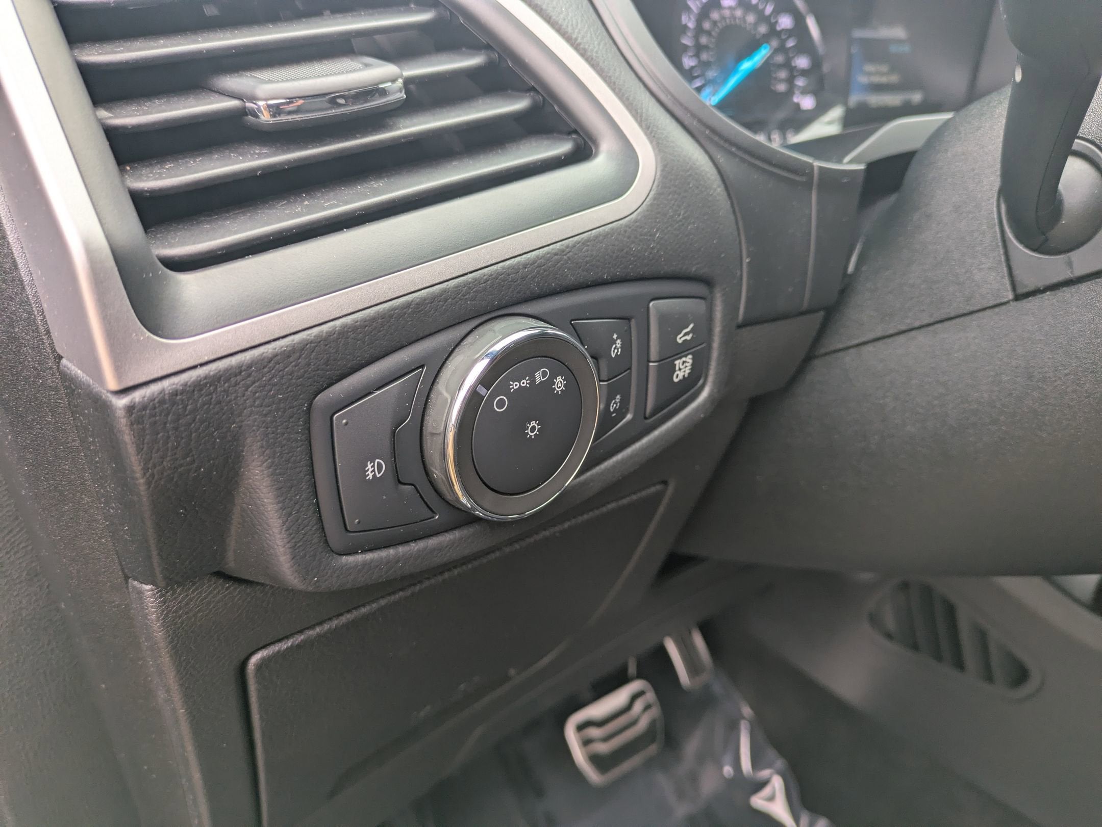 2022 Ford Edge ST Line