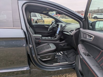 2022 Ford Edge ST Line