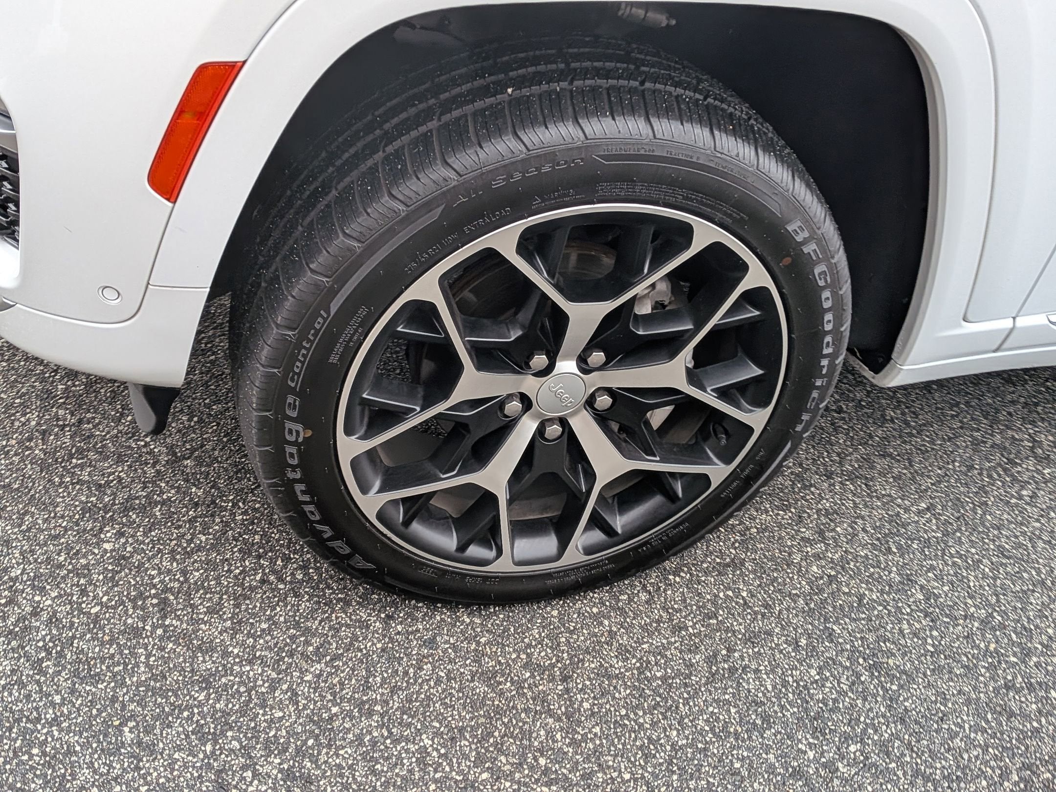 2023 Jeep Grand Cherokee Summit Reserve