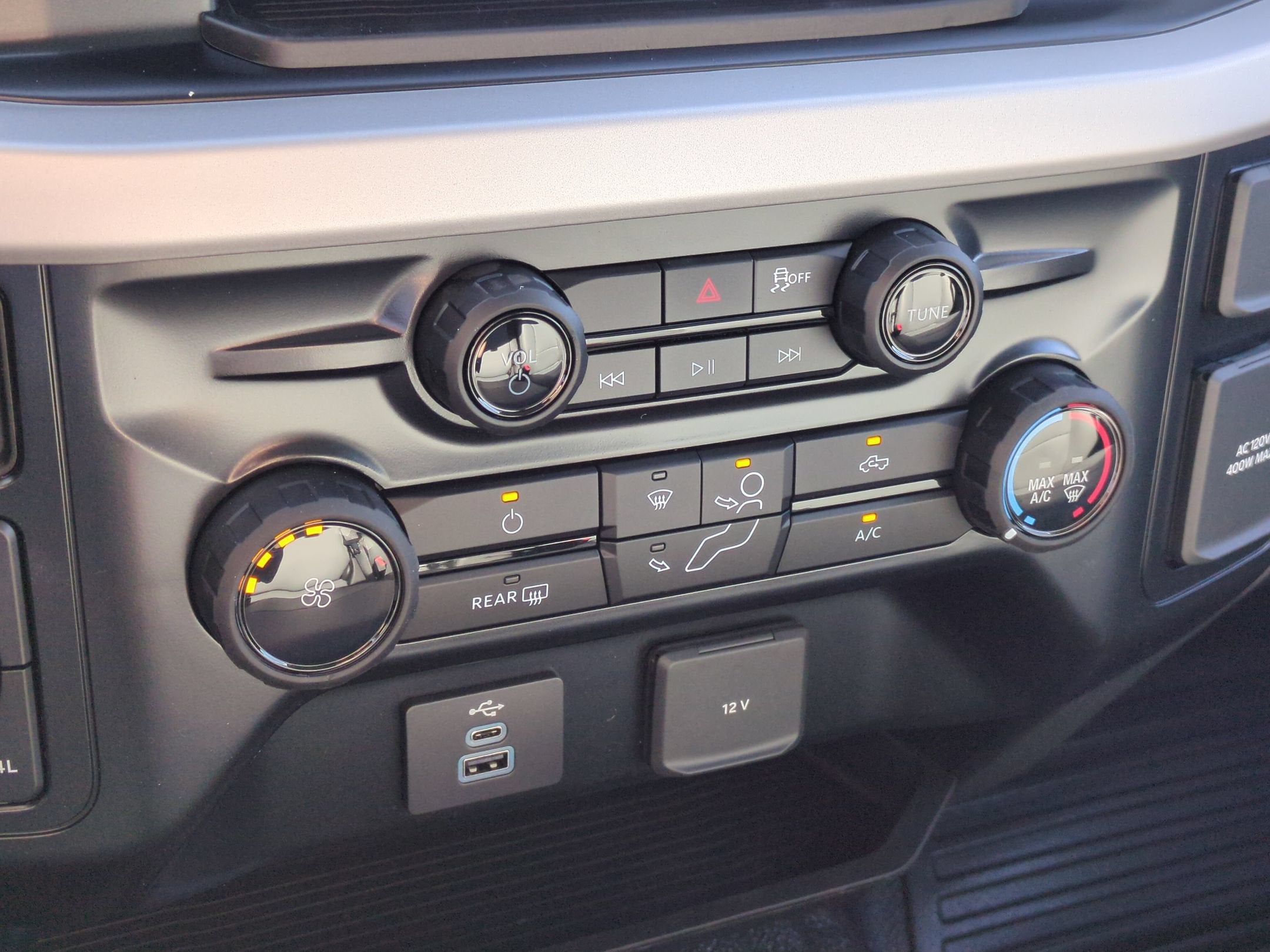 2027 Ford Super Duty F-450 DRW XL