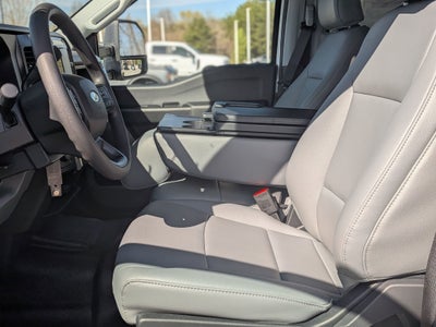 2026 Ford Super Duty F-350 DRW XL