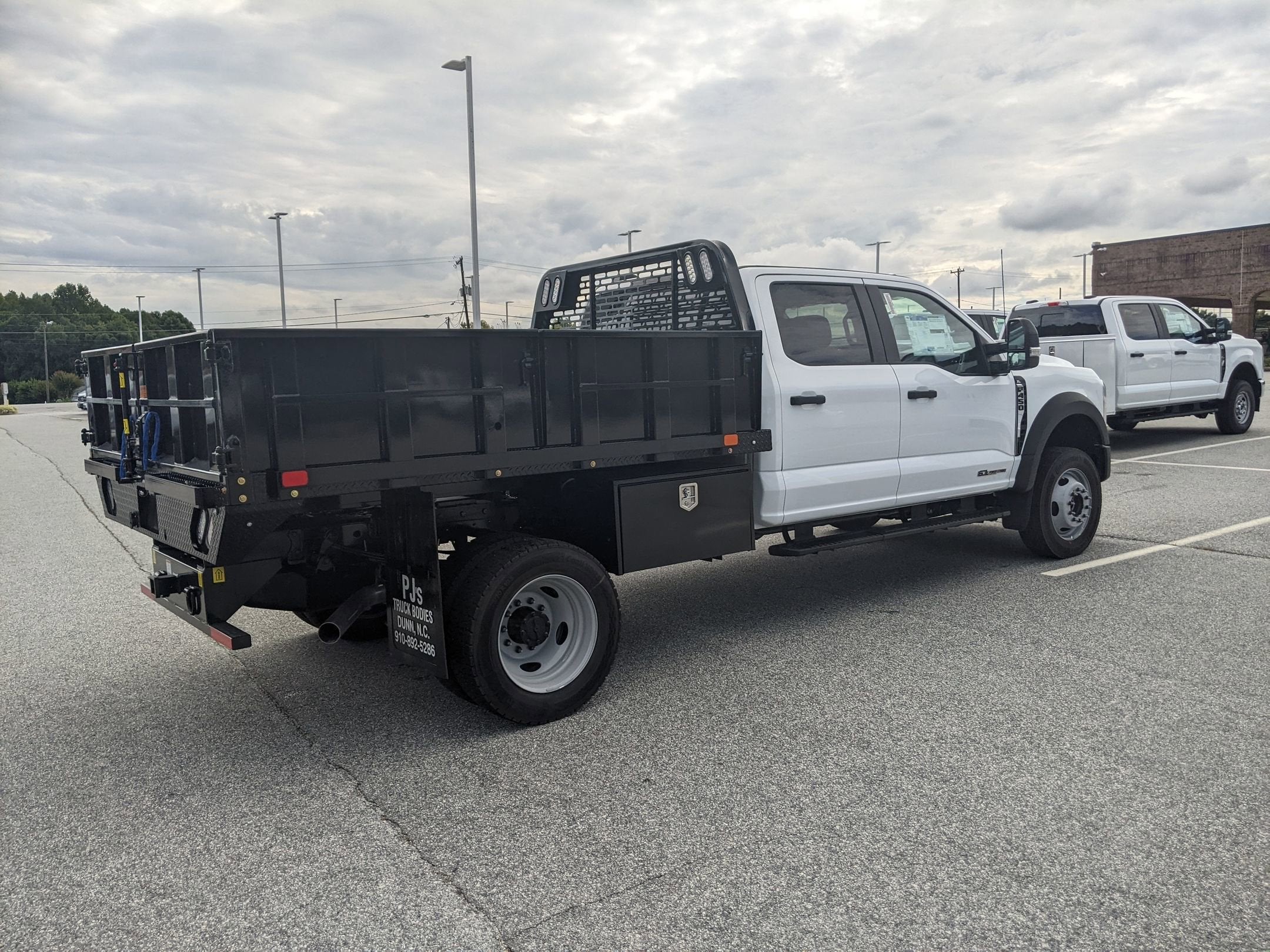 2025 Ford Super Duty F-450 DRW XL