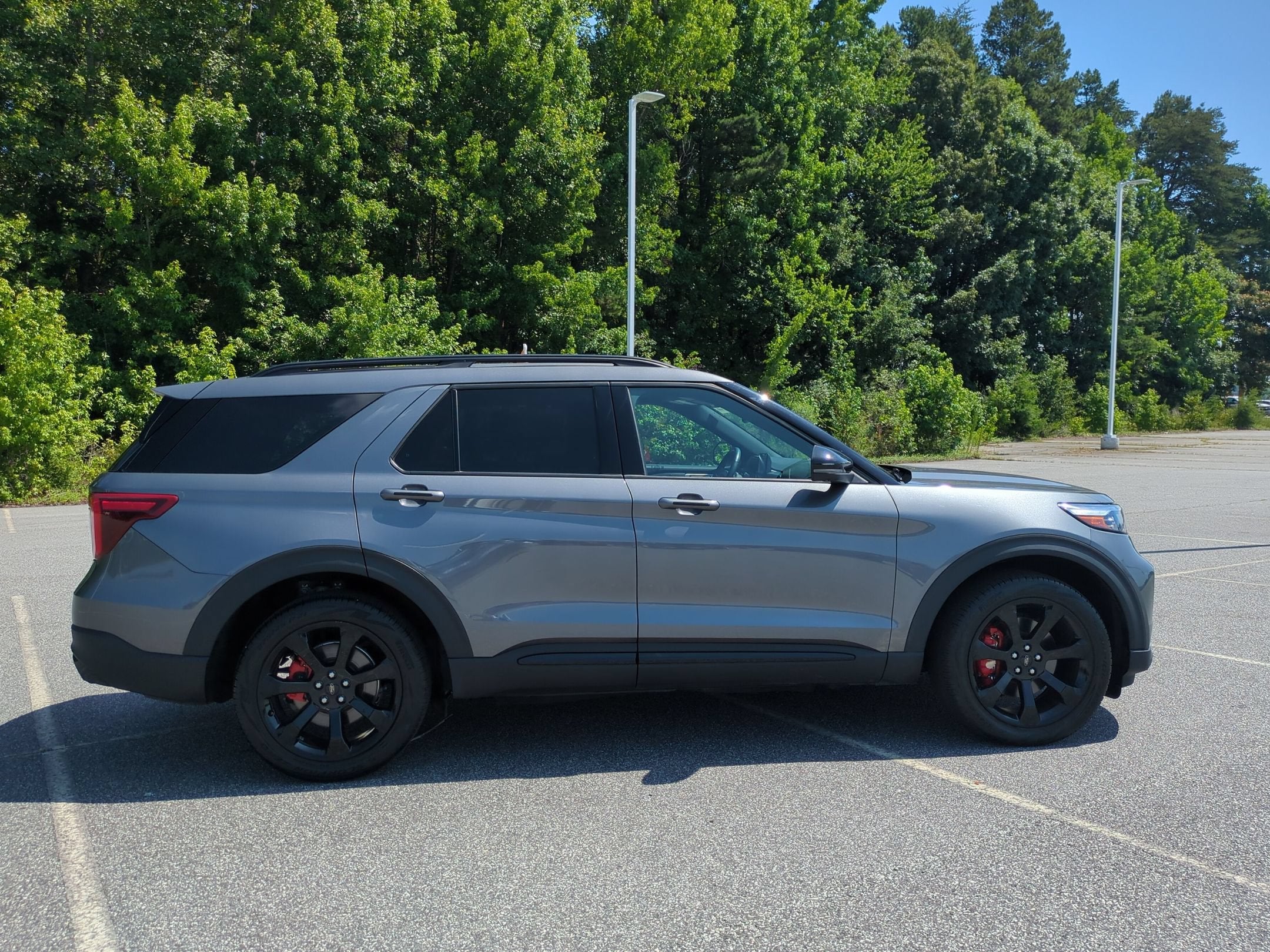2022 Ford Explorer ST