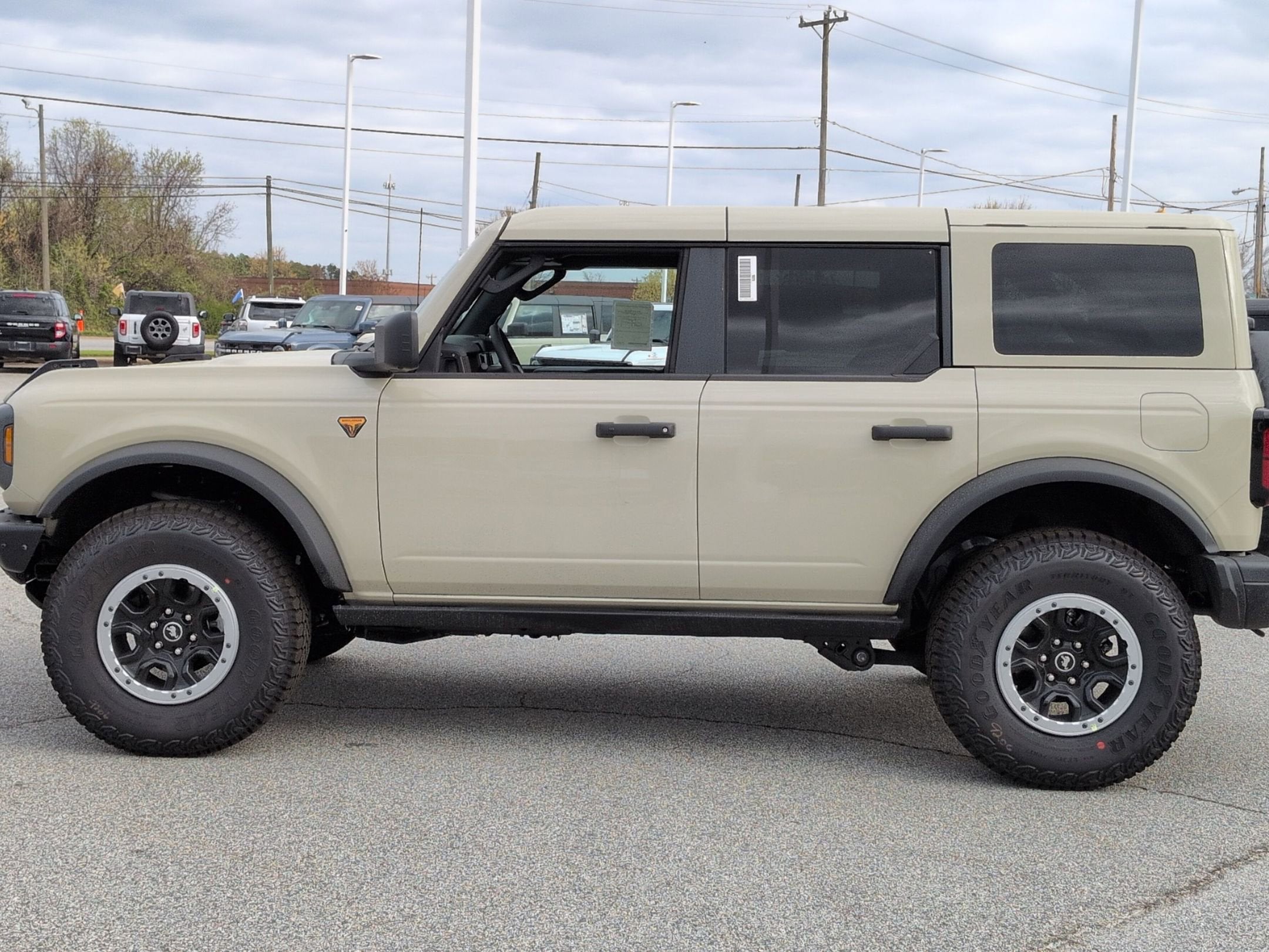 2026 Ford Bronco Badlands