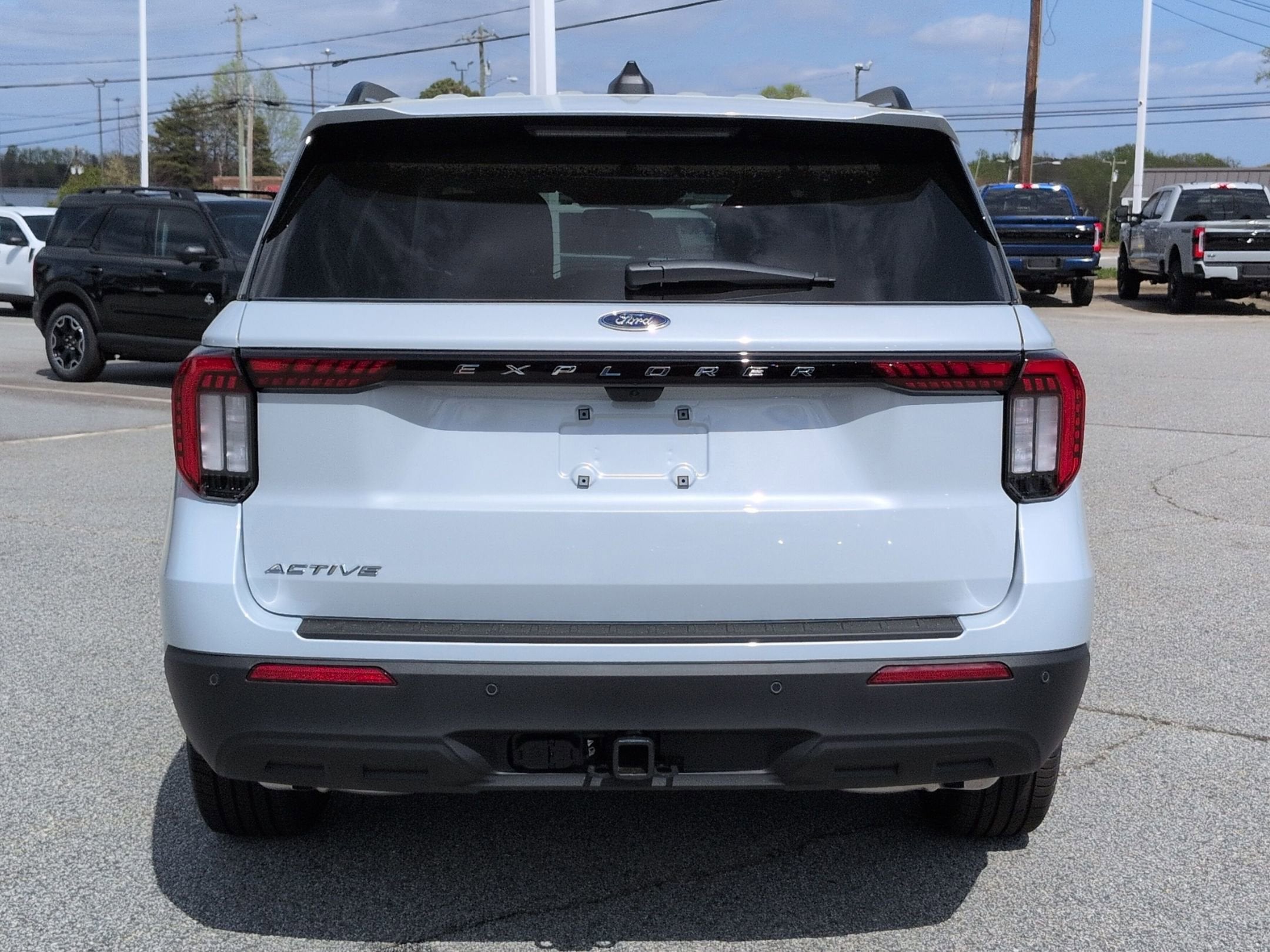 2026 Ford Explorer Active w/200A Pkg