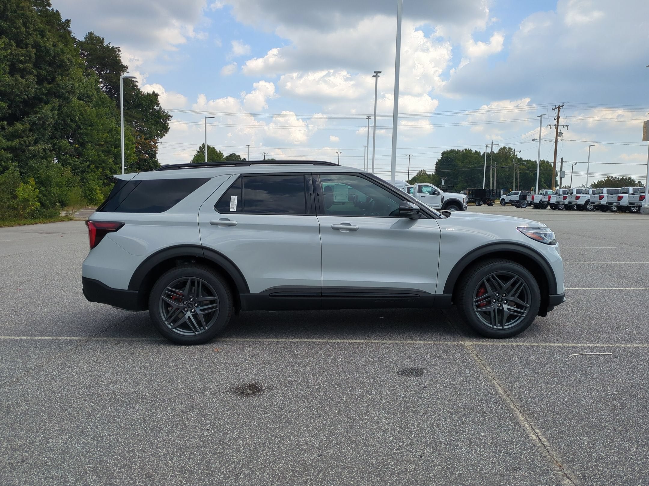 2027 Ford Explorer ST-Line