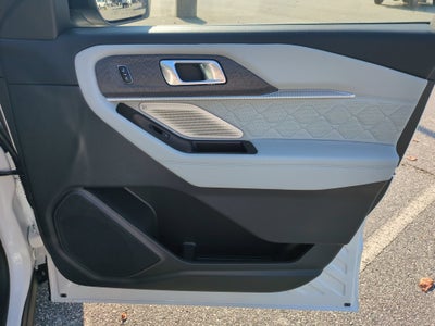 2027 Ford Explorer Platinum