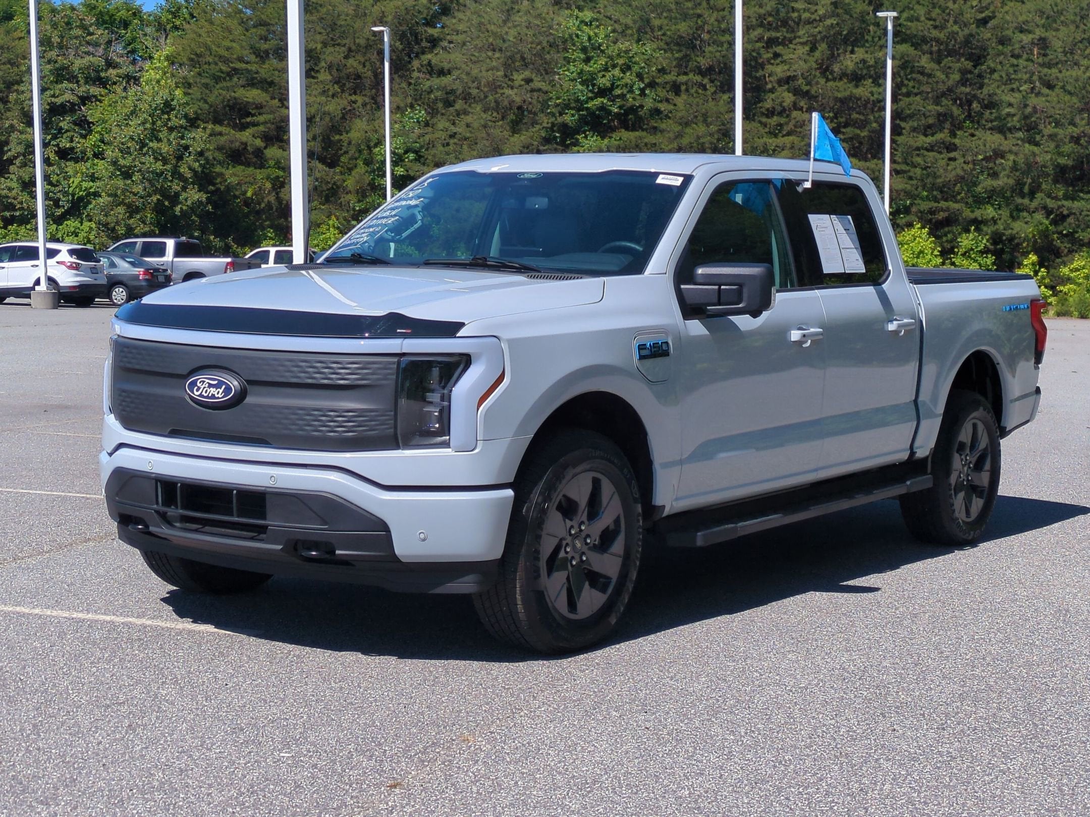 2025 Ford F-150 Lightning Flash